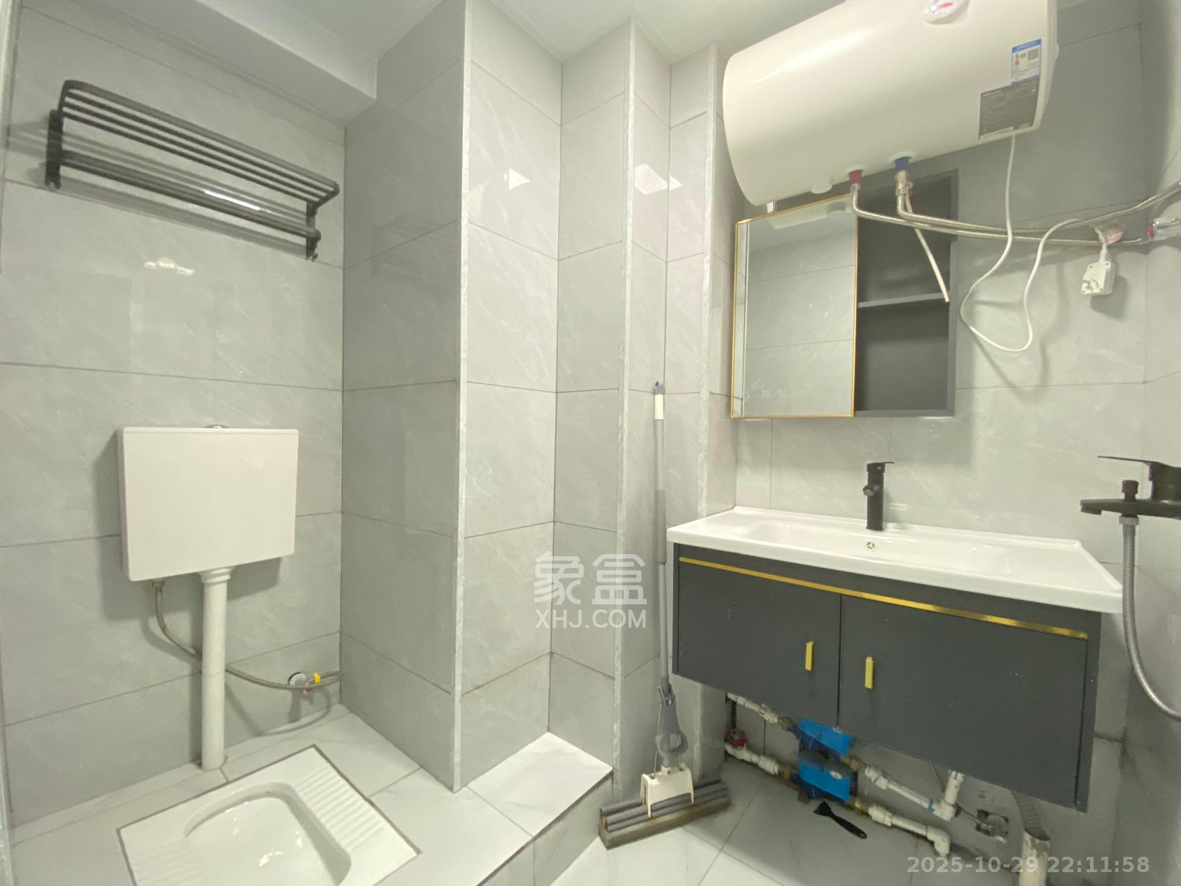 汇富中心  1室1厅1卫    2280.0元/月 汇富中心  1室1厅1卫    2280.0元/月室内图