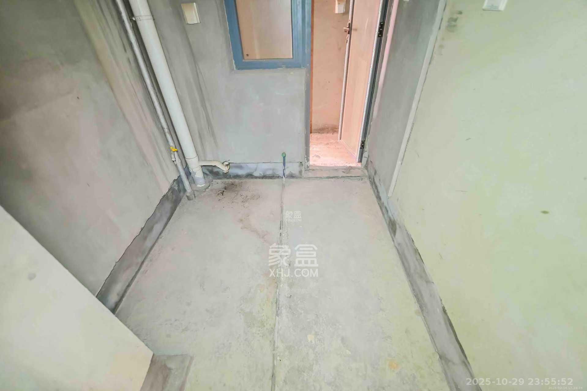 阳光城尚东湾蓝莓苑  3室2厅1卫    1500.0元/月 阳光城尚东湾蓝莓苑  3室2厅1卫    1500.0元/月室内图