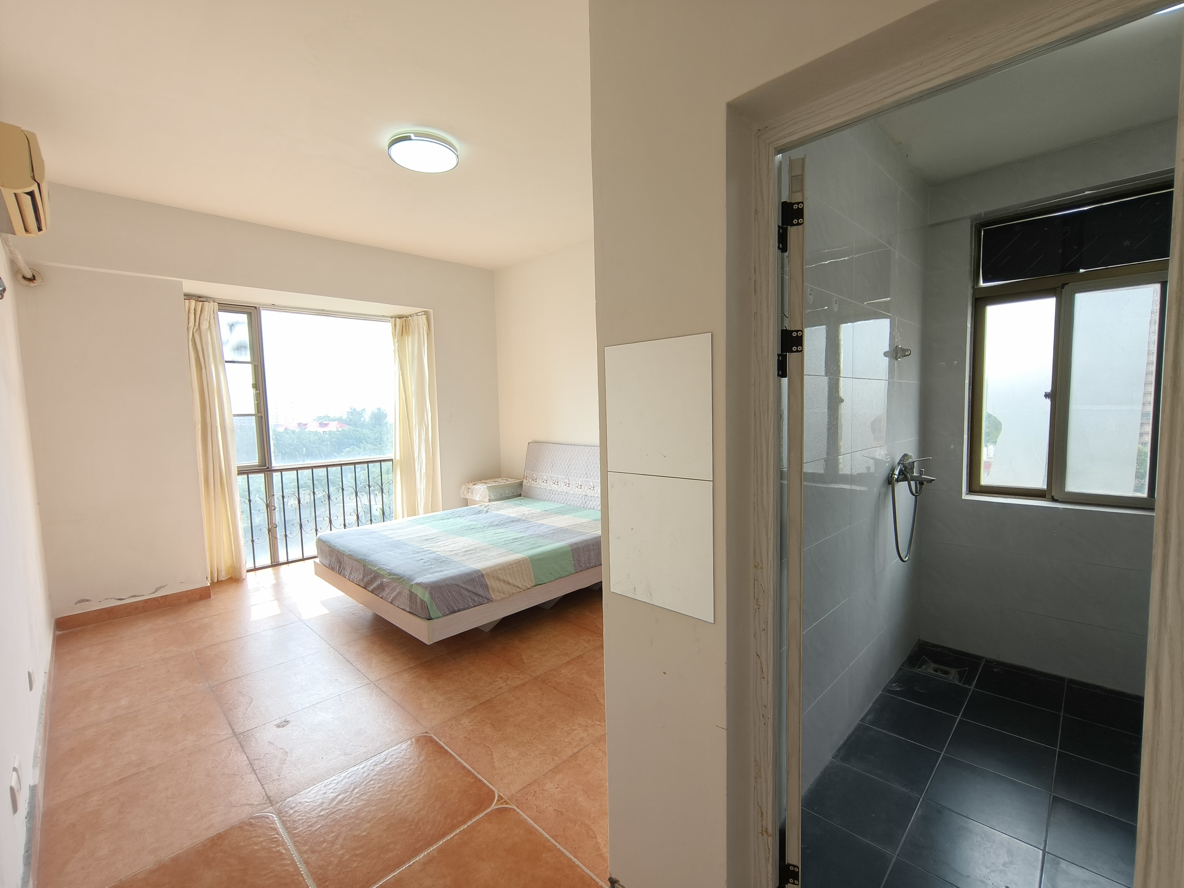 警苑小区 5室2厅2卫 4500.0元/月 警苑小区 5室2厅2卫 4500.0元/月室内图