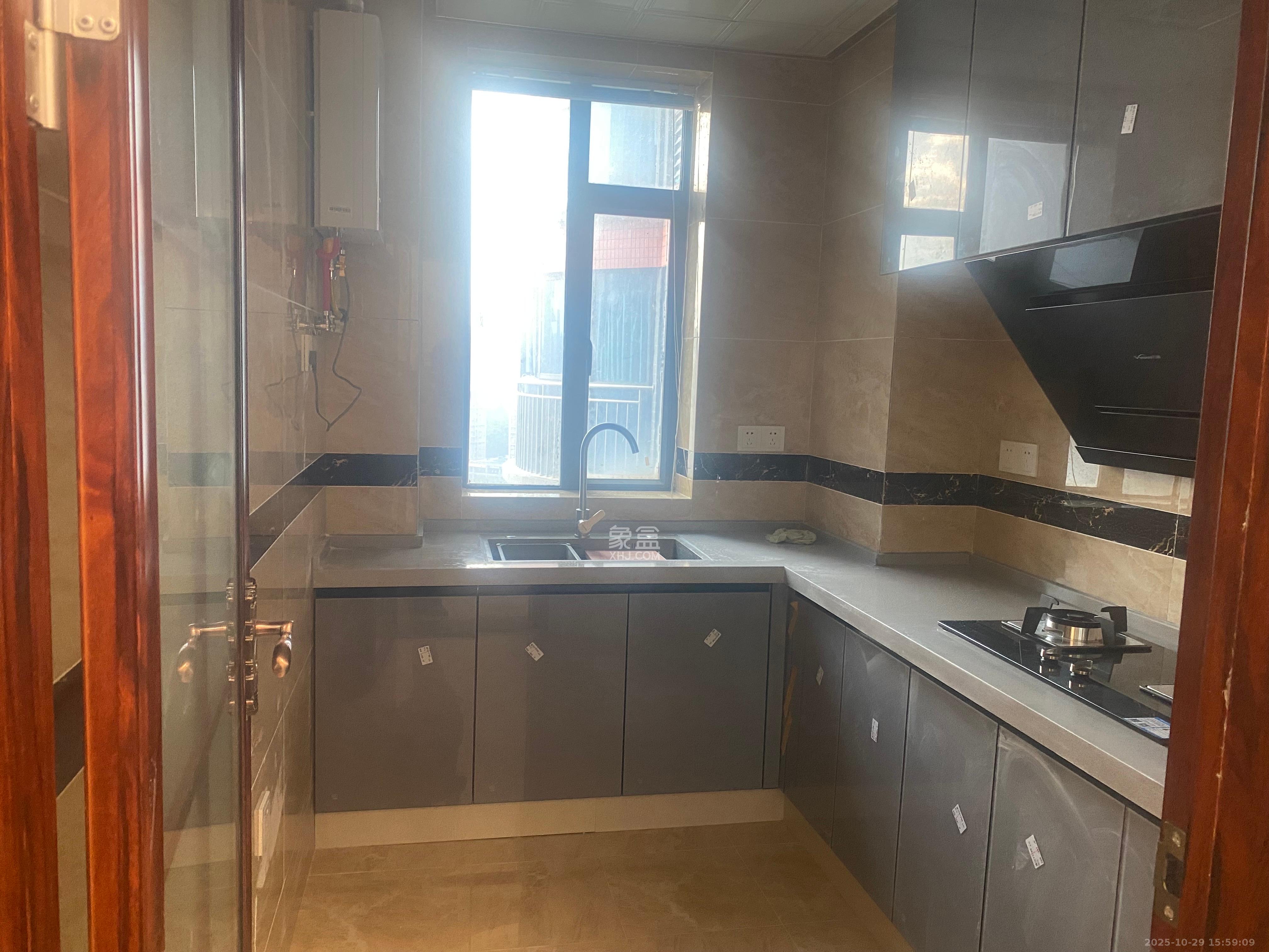 BOBO天下城（CTA财富中心）  3室2厅2卫    3000.0元/月室内图