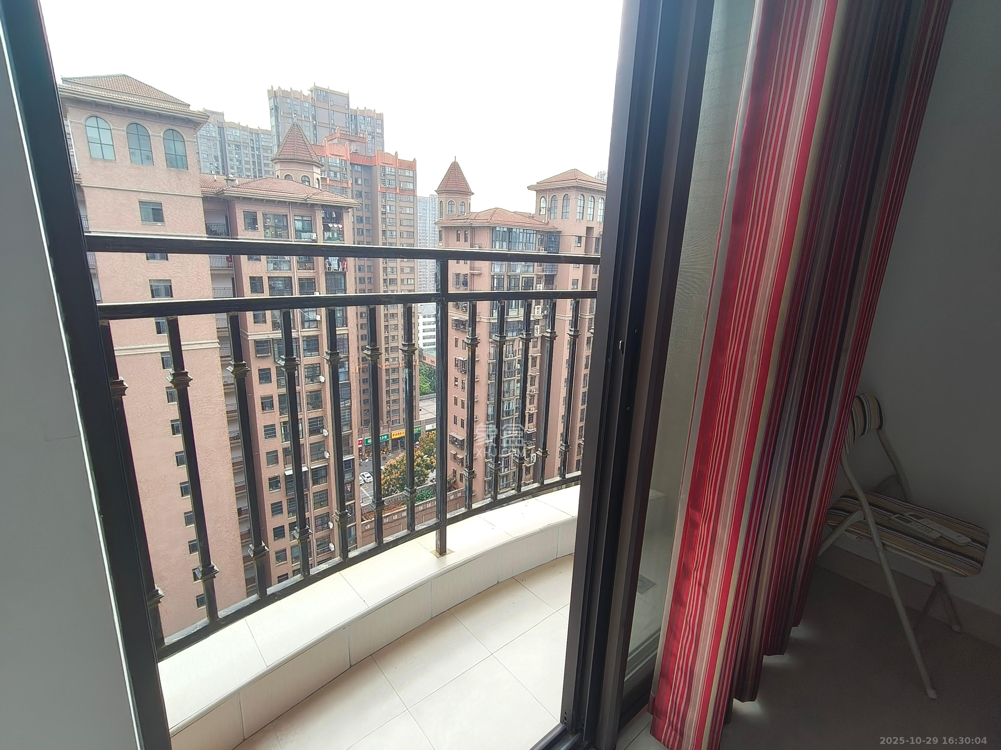 康桥长郡  2室2厅1卫    1600.0元/月室内图