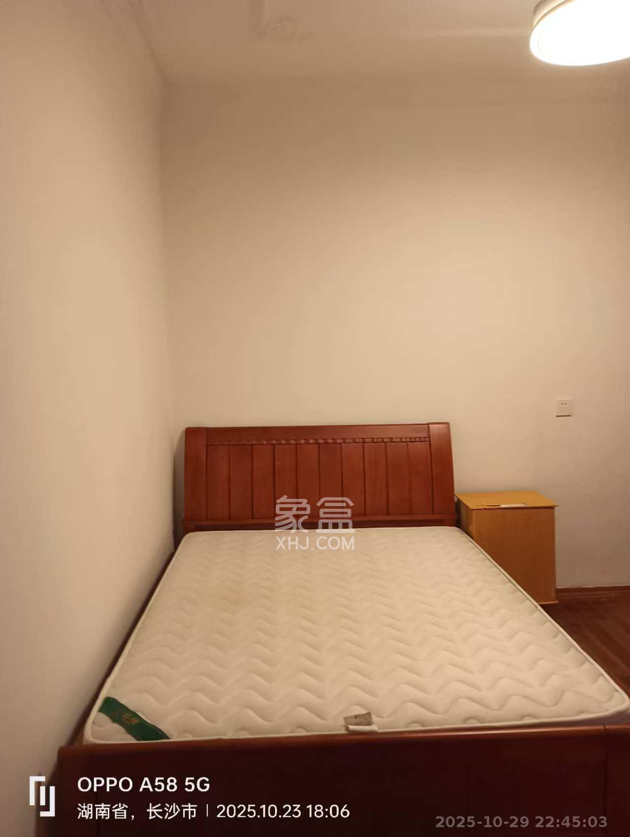 袁家岭省煤炭厅宿舍(芙蓉区省煤炭局小区)  2室2厅1卫    1800.0元/月 袁家岭省煤炭厅宿舍(芙蓉区省煤炭局小区)  2室2厅1卫    1800.0元/月室内图