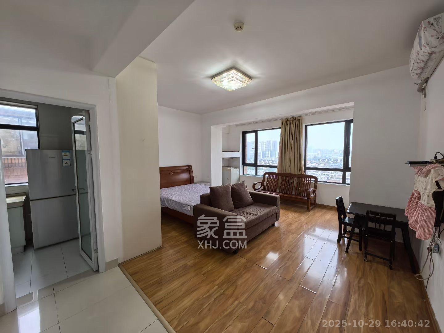 枫林家园  1室1厅1卫    1800.0元/月室内图