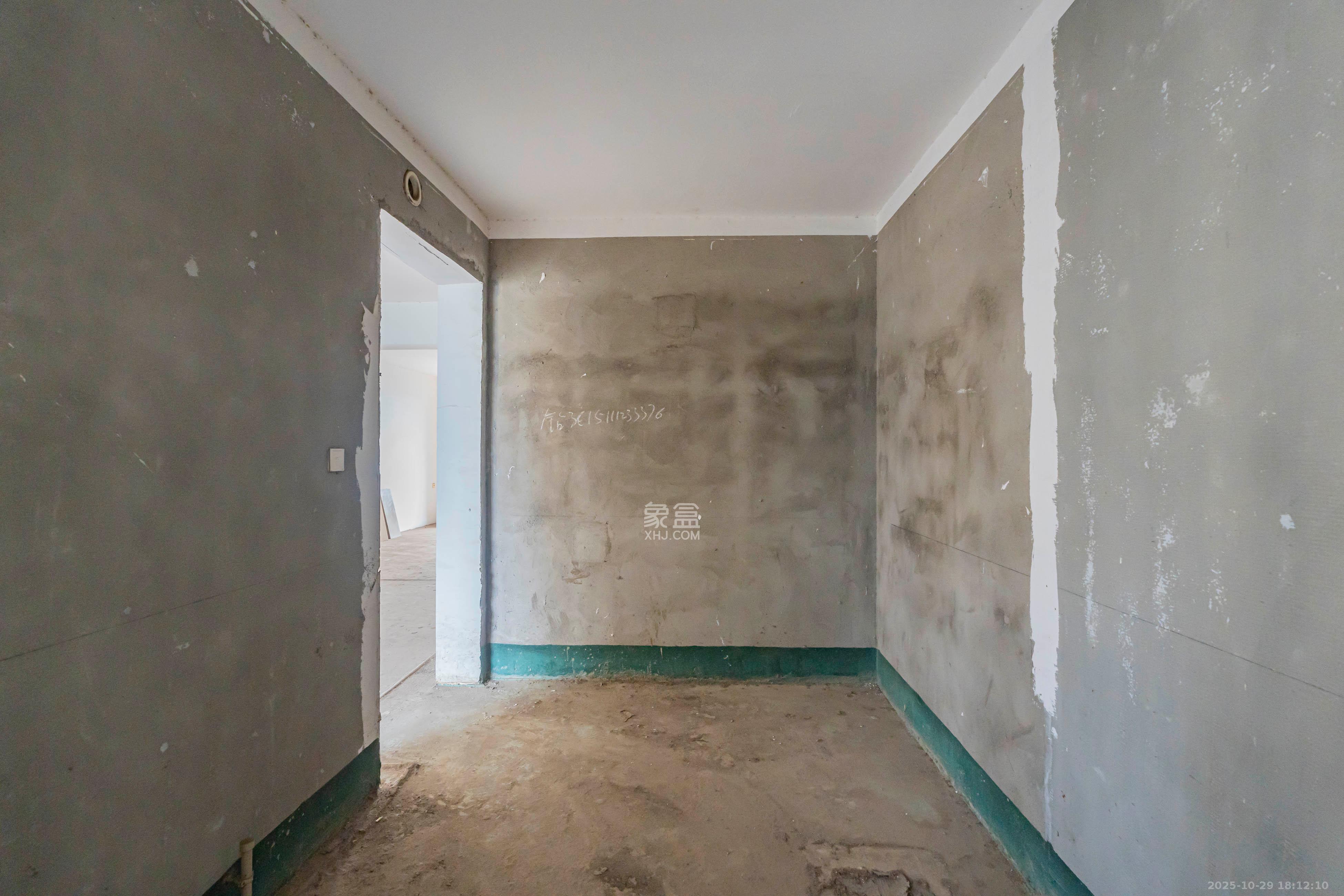 复地崑玉国际一期  4室2厅2卫    290.0万厨房