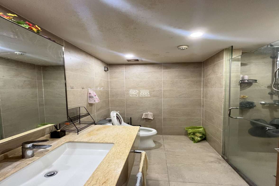 海航豪庭南苑  1室1厅1卫    2800.0元/月 海航豪庭南苑  1室1厅1卫    2800.0元/月室内图