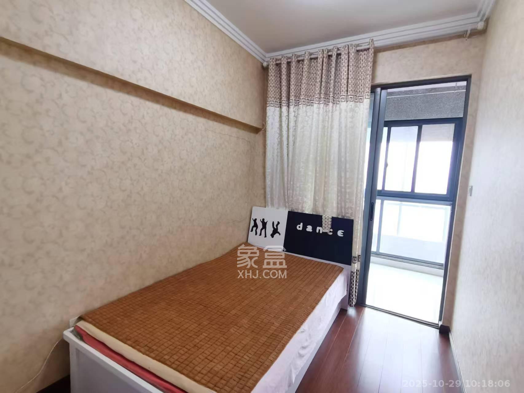 西子一间  2室1厅1卫    2300.0元/月室内图