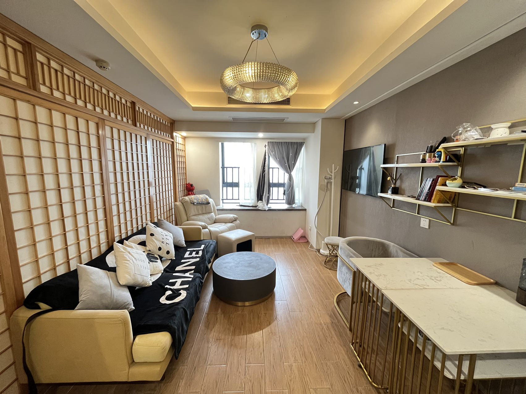 海航豪庭南苑  1室1厅1卫    2800.0元/月室内图