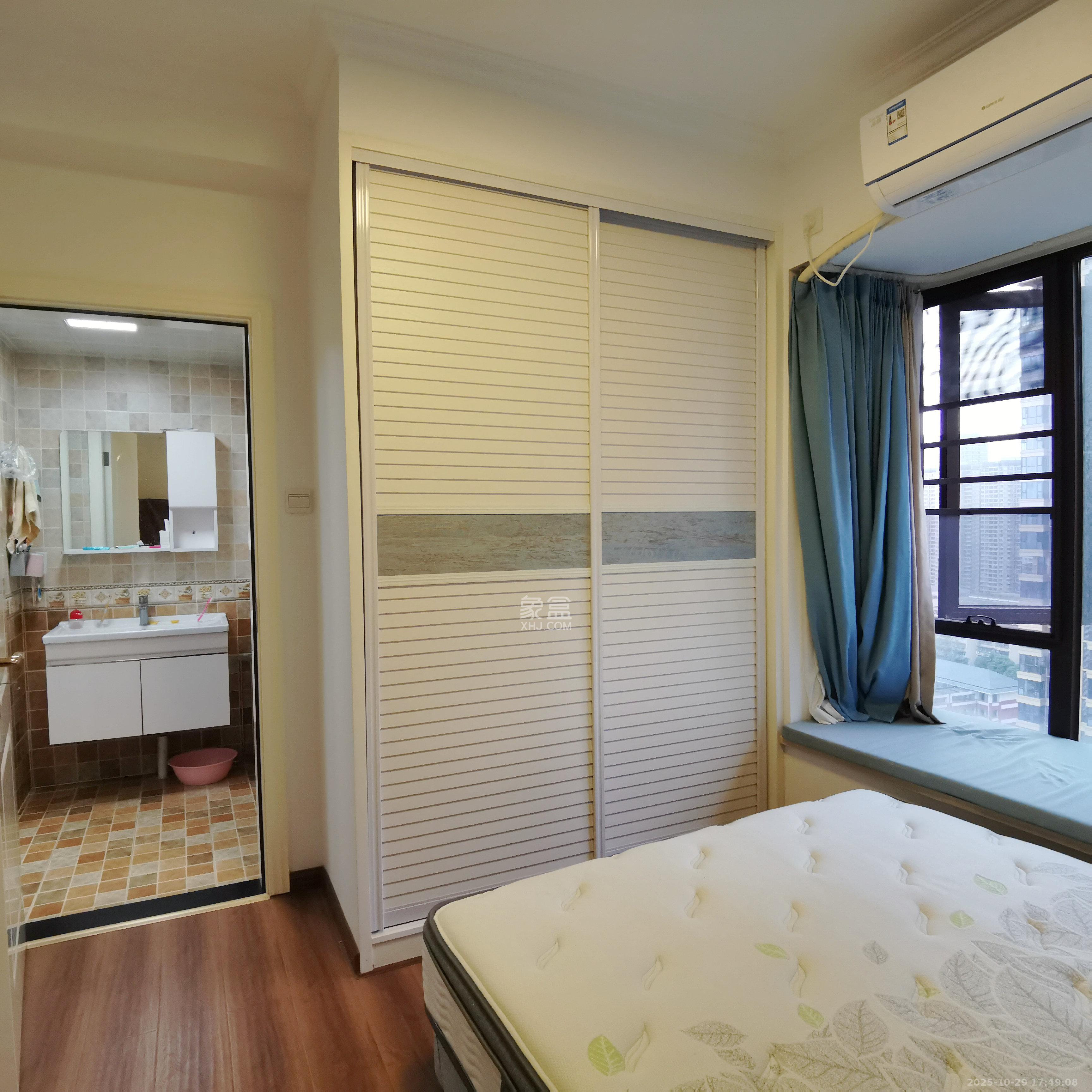 保利西海岸B区  3室2厅1卫    3500.0元/月室内图