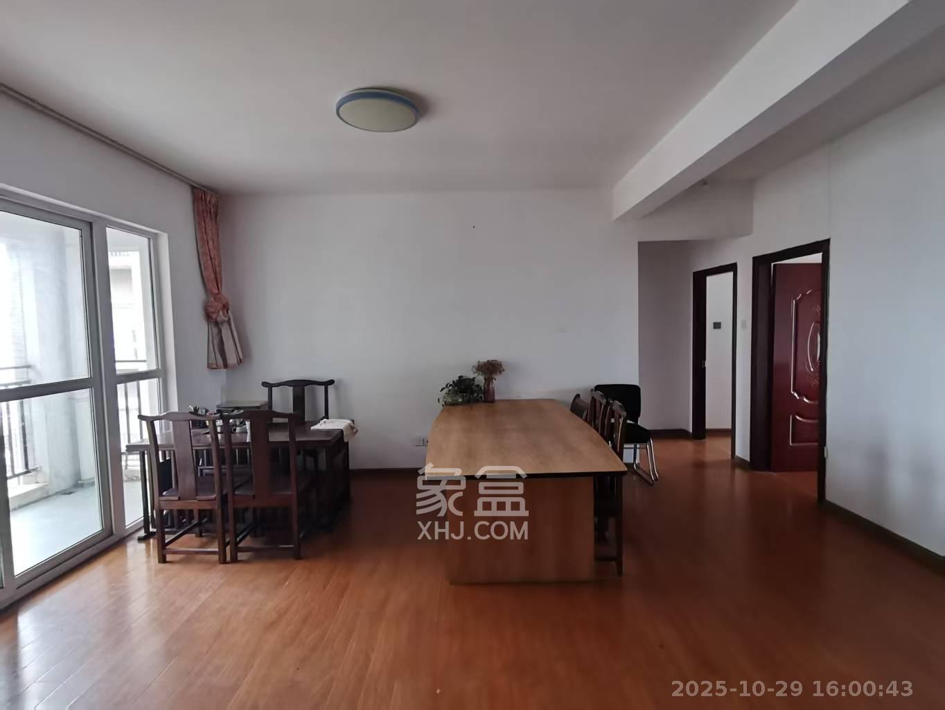 上河国际C区  3室1厅2卫    2500.0元/月 上河国际C区  3室1厅2卫    2500.0元/月