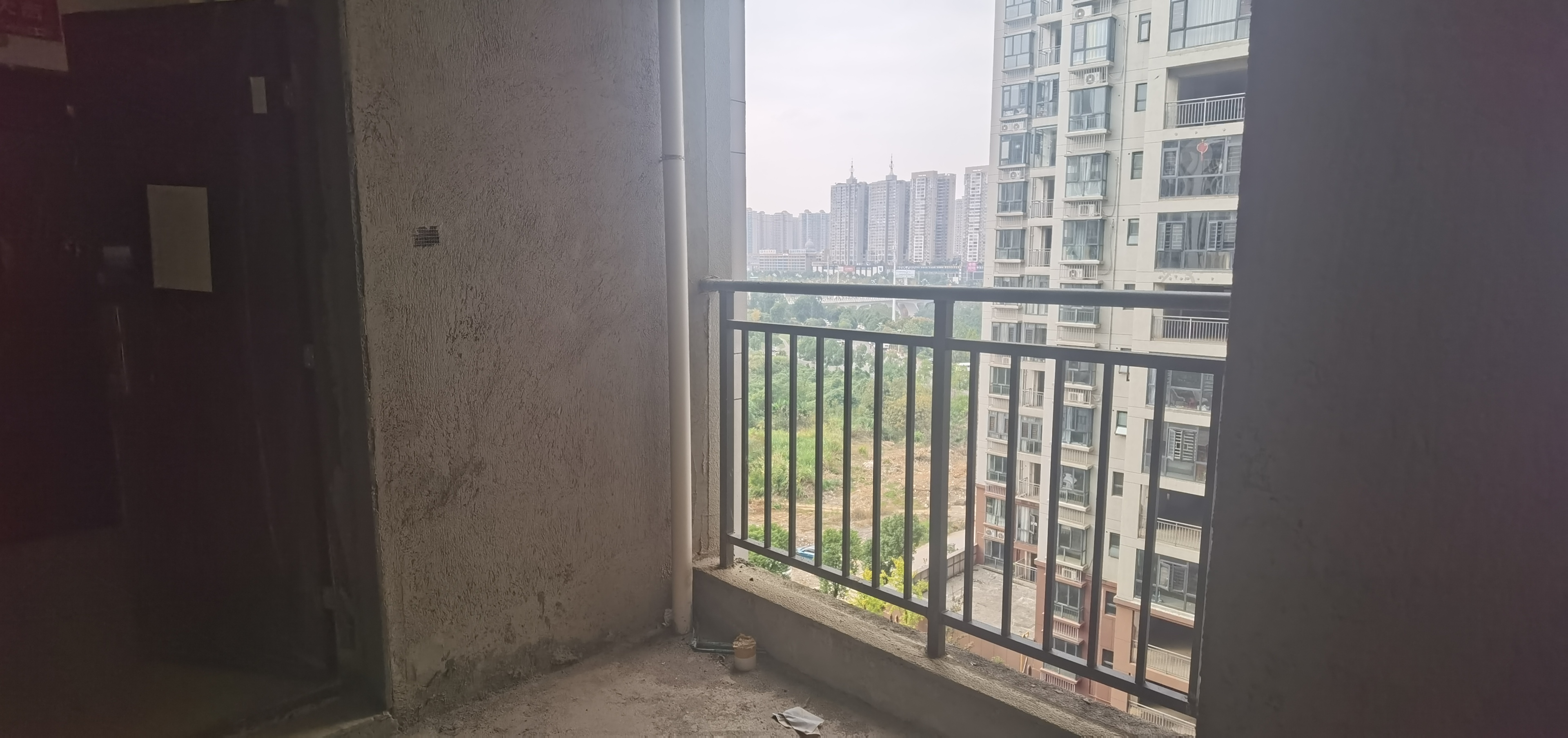 大汉龙苑 4室2厅2卫 55.8万 大汉龙苑 4室2厅2卫 55.8万客厅