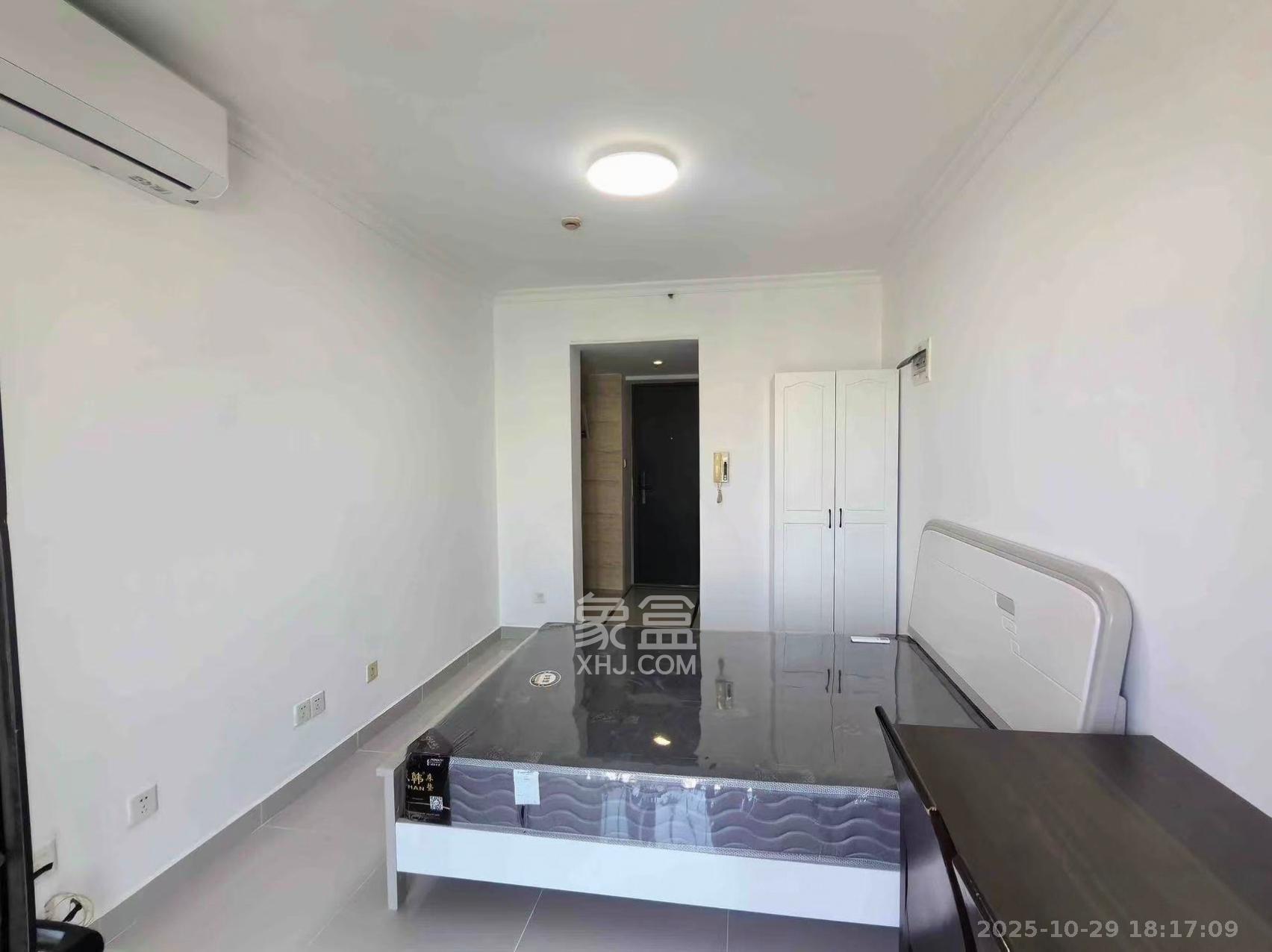 岳泰理想城 3室2厅1卫 2300.0元/月 岳泰理想城 3室2厅1卫 2300.0元/月室内图