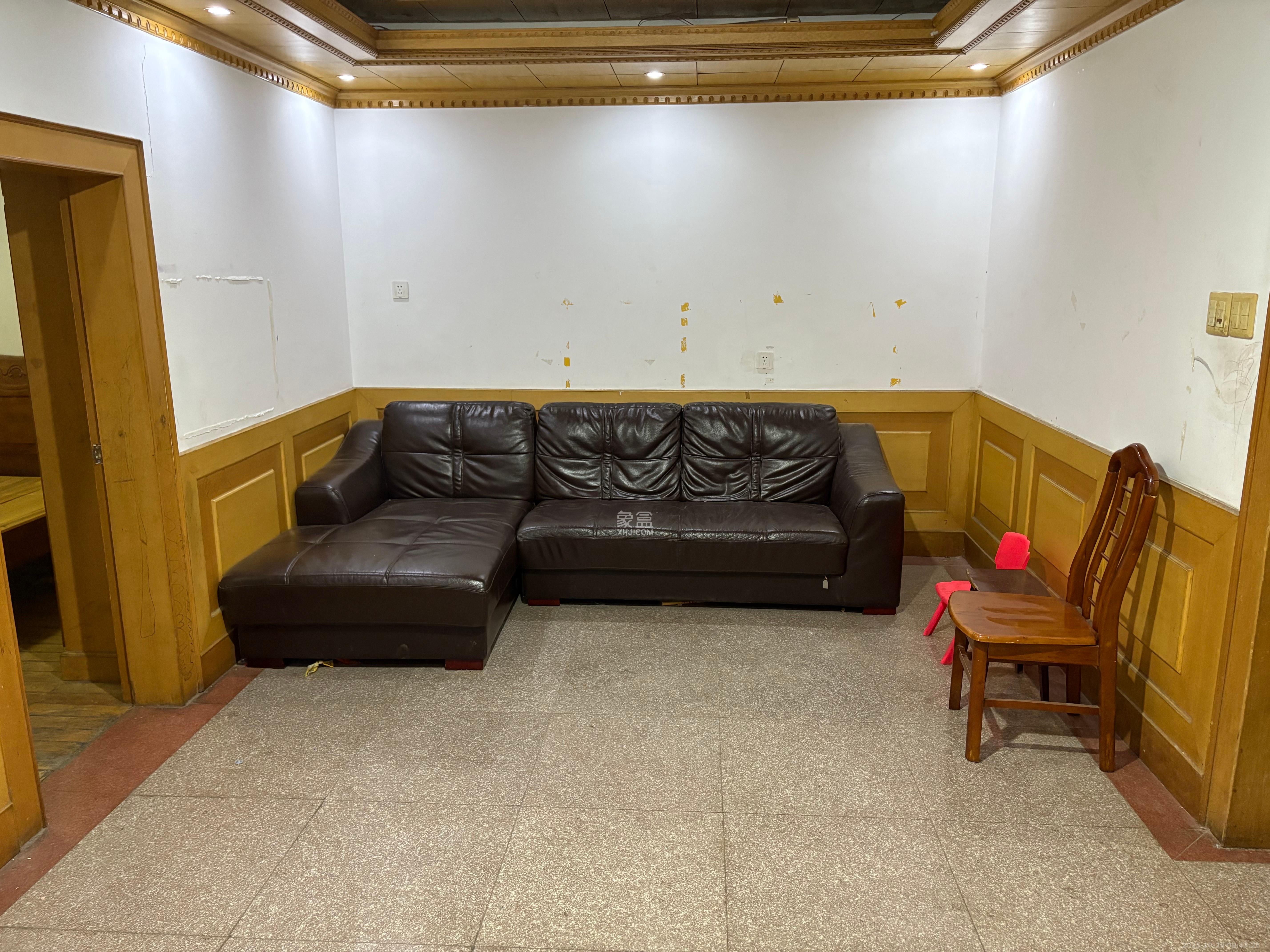 向韶村  2室1厅1卫    1500.0元/月室内图