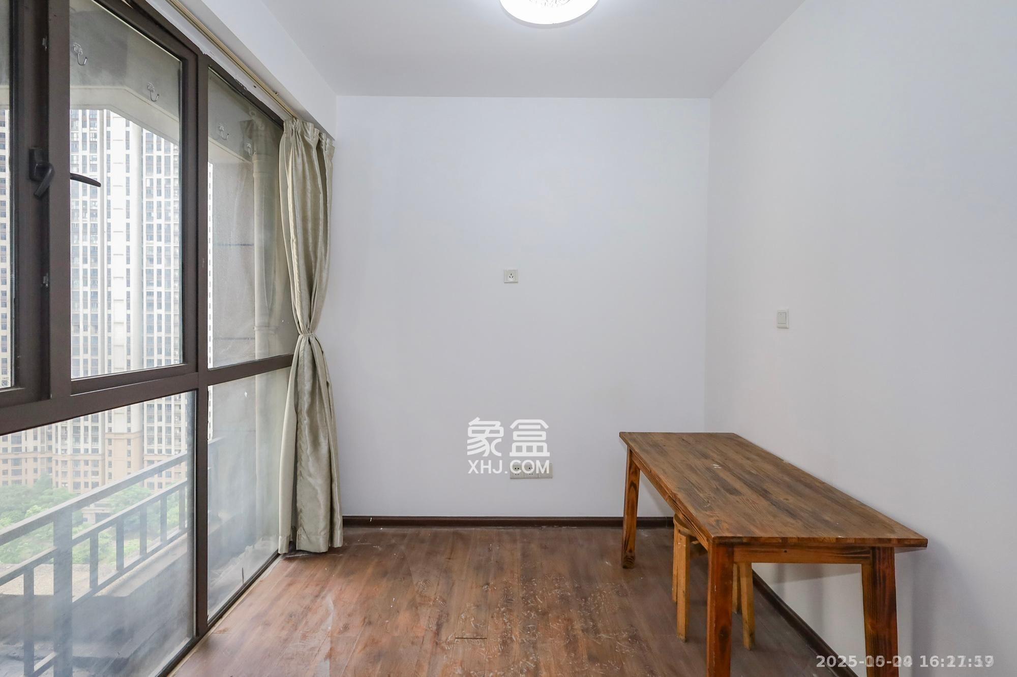 南山雍江汇（滨江国际新城）  3室2厅1卫    2200.0元/月室内图