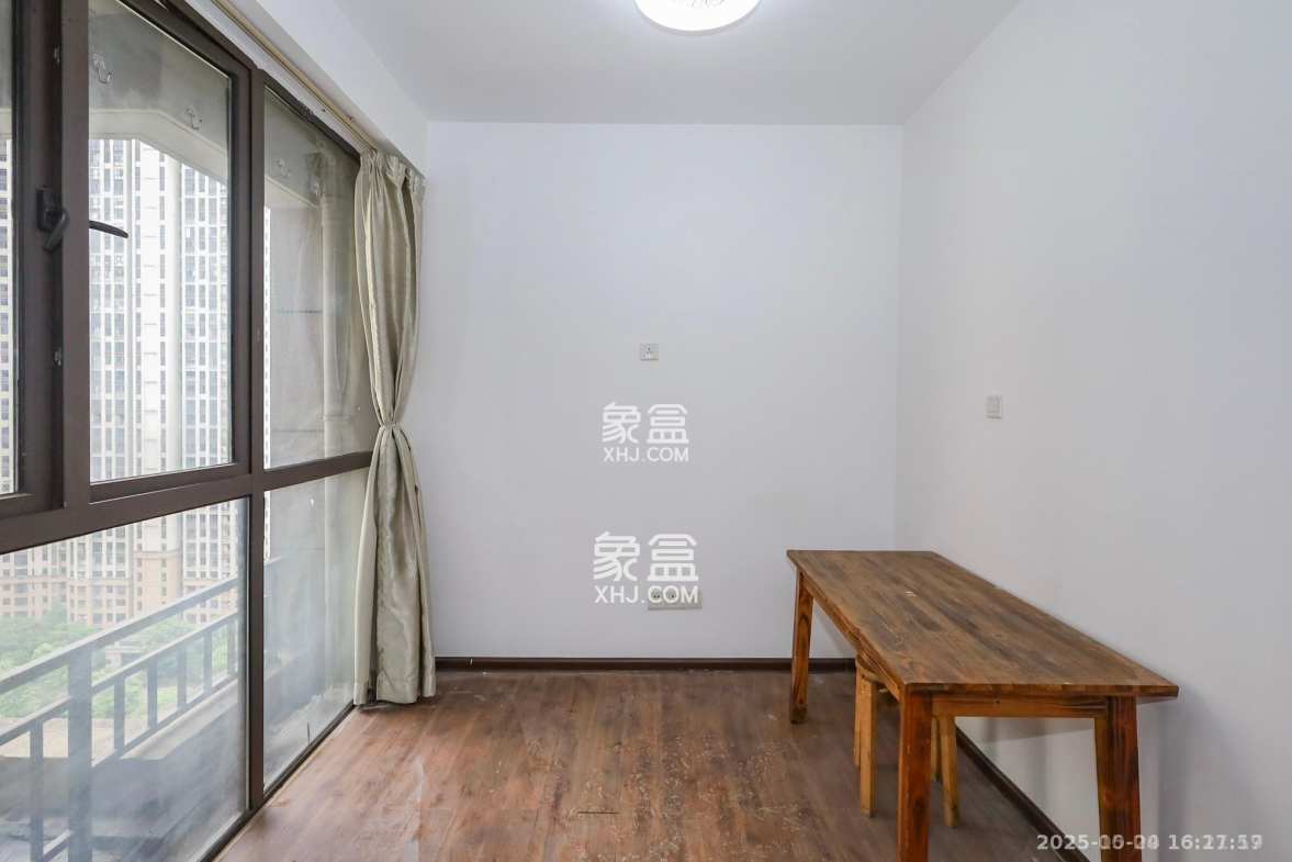 南山雍江汇(滨江国际新城) 3室2厅1卫 2200.0元/月 南山雍江汇(滨江国际新城) 3室2厅1卫 2200.0元/月室内图