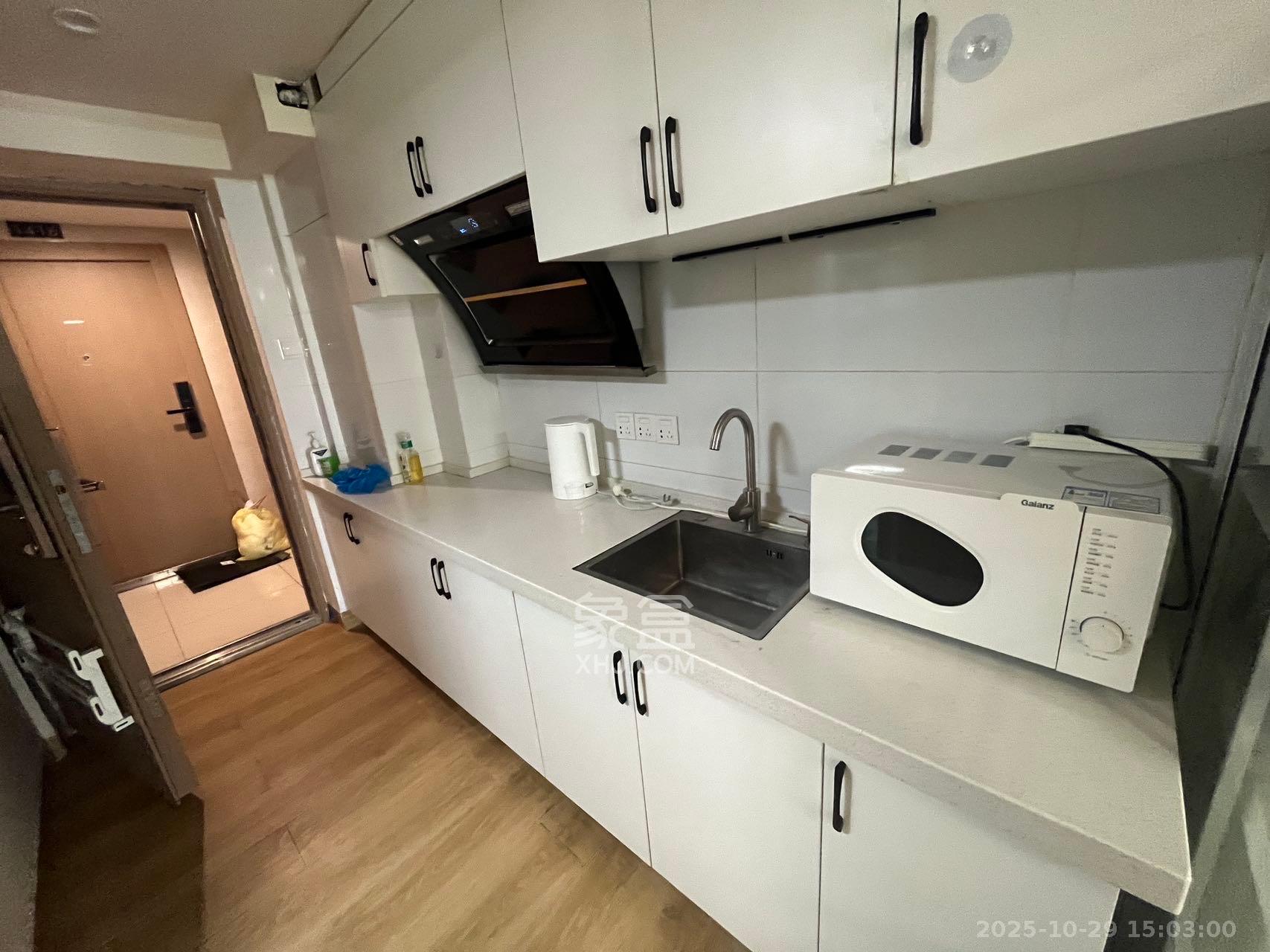 卓越江岸  2室1厅1卫    2600.0元/月室内图