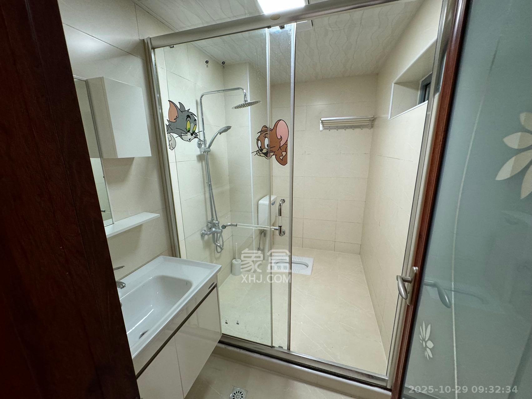 北辰定江洋  3室2厅2卫    9000.0元/月 北辰定江洋  3室2厅2卫    9000.0元/月室内图