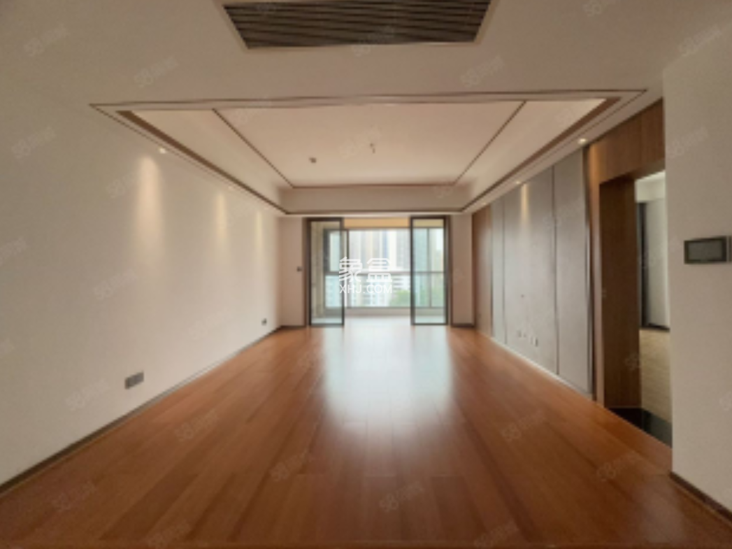 海航豪庭南苑  3室2厅2卫    5500.0元/月 海航豪庭南苑  3室2厅2卫    5500.0元/月室内图