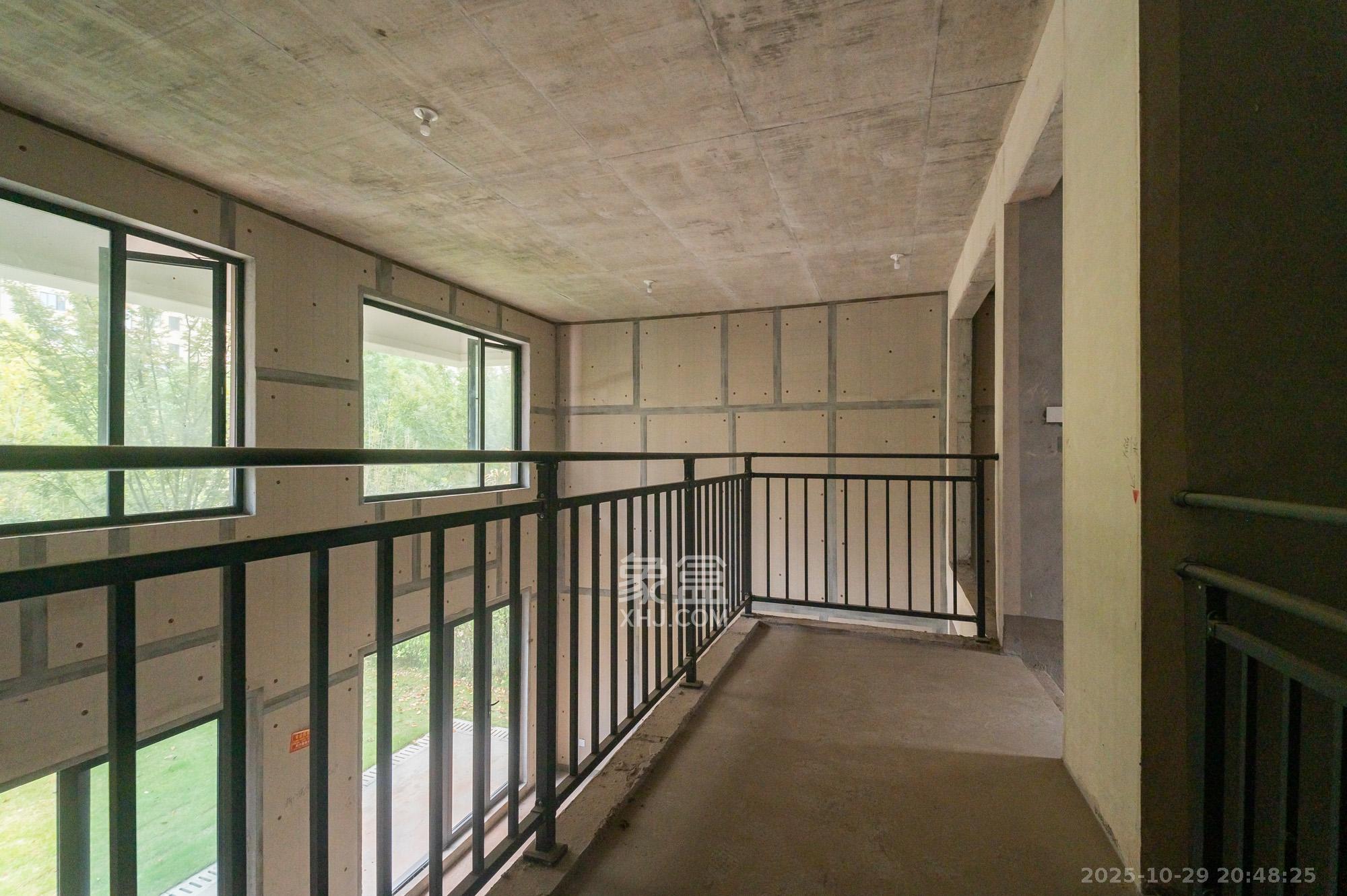 五矿万境松雅 5室2厅3卫 228.0万 五矿万境松雅 5室2厅3卫 228.0万其他