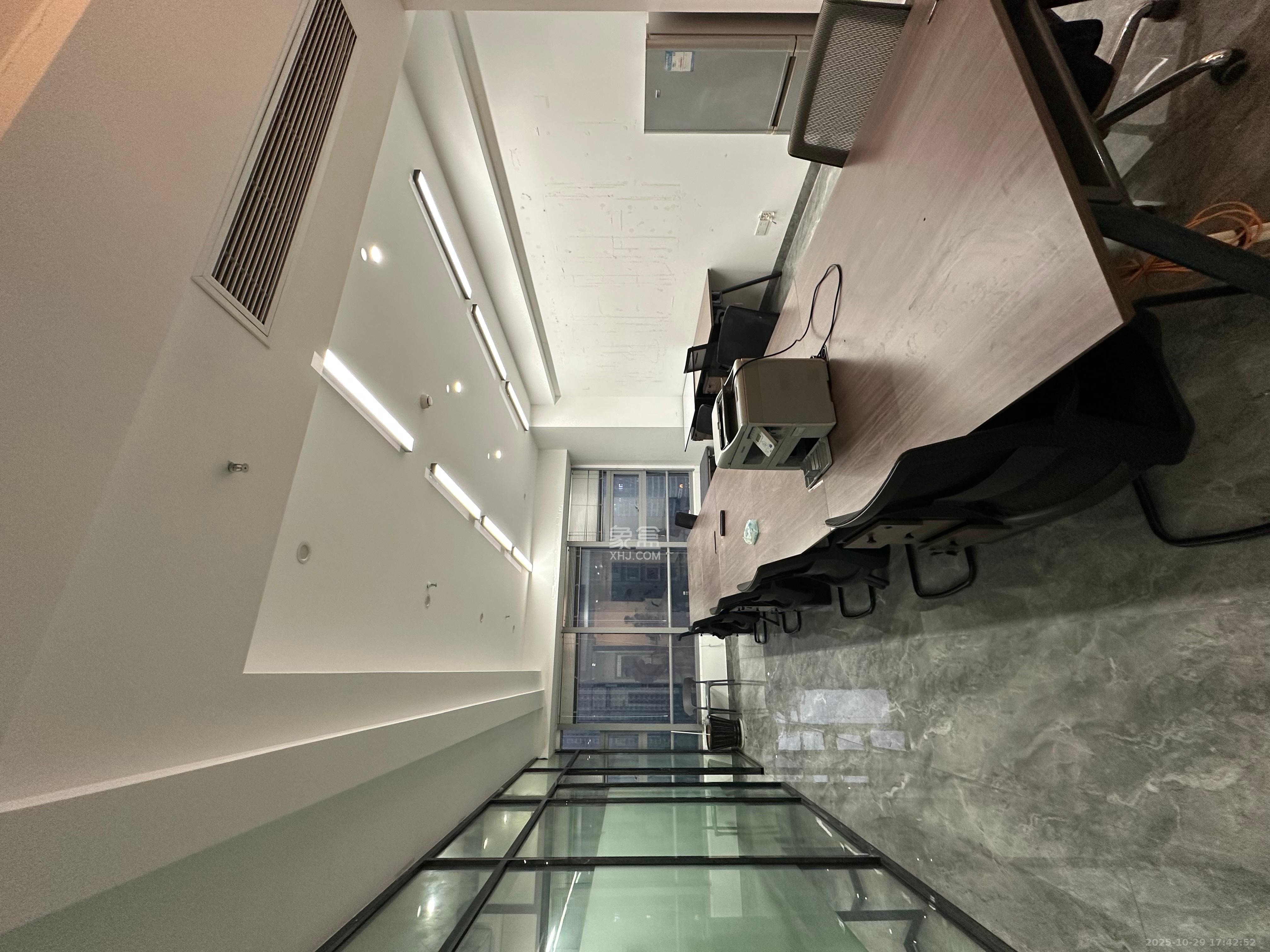 北辰三角洲A3区北辰国荟   130.0㎡      7500.0元/月室内图