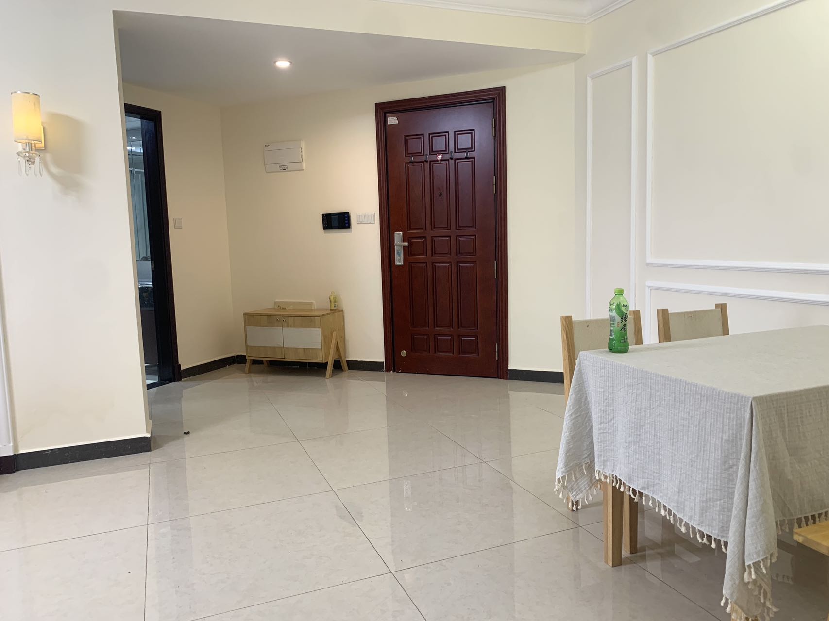 恒大外滩  1室1厅1卫    2600.0元/月室内图