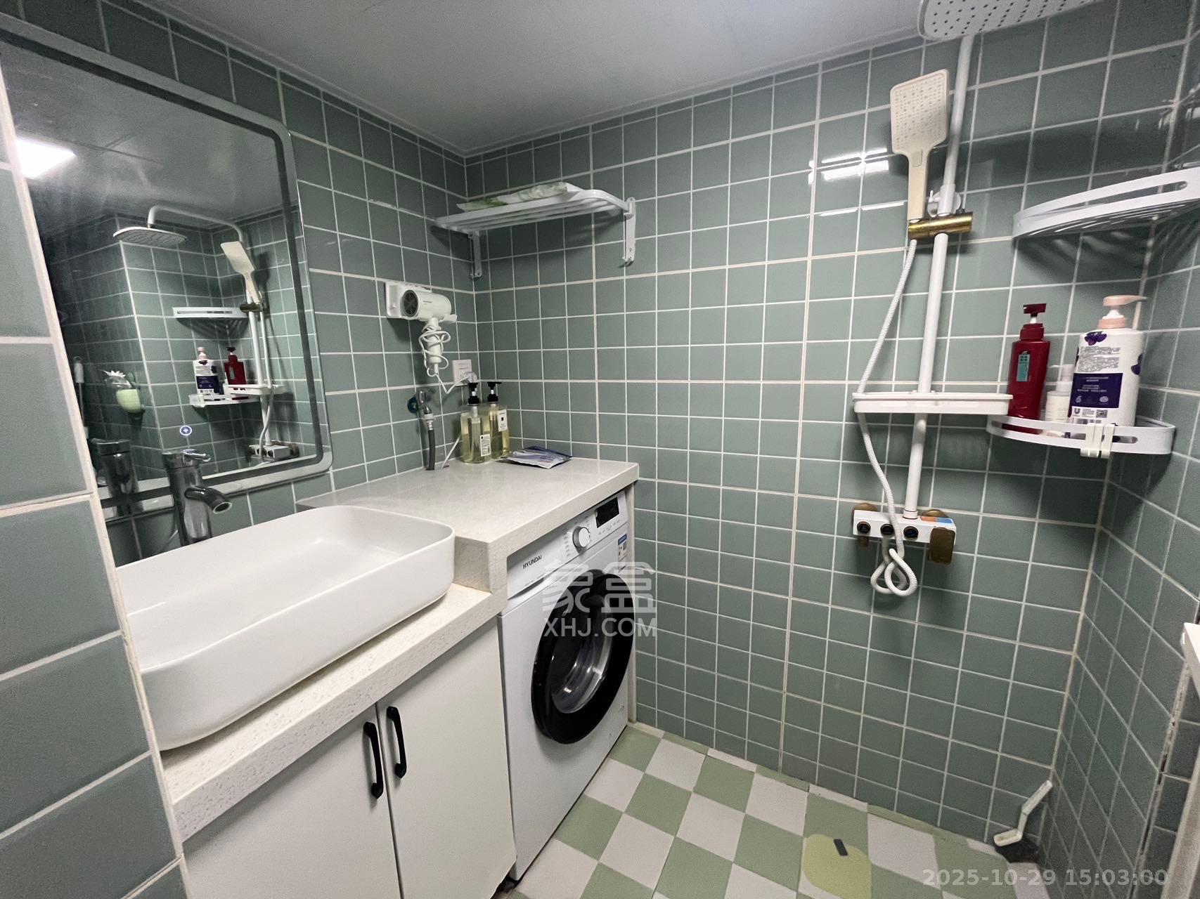 卓越江岸  2室1厅1卫    2600.0元/月室内图