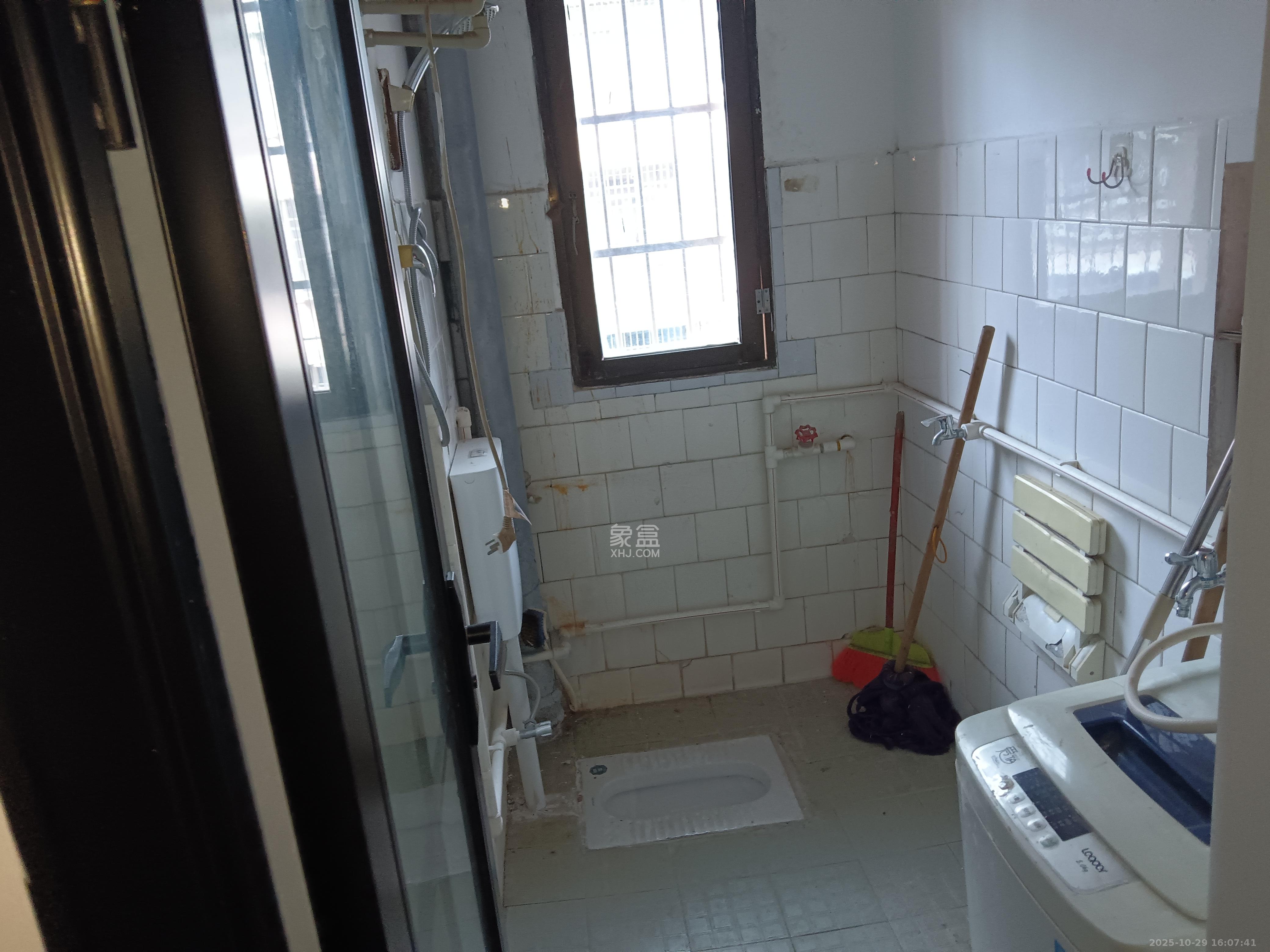 牛角塘社区  2室1厅1卫    1500.0元/月室内图