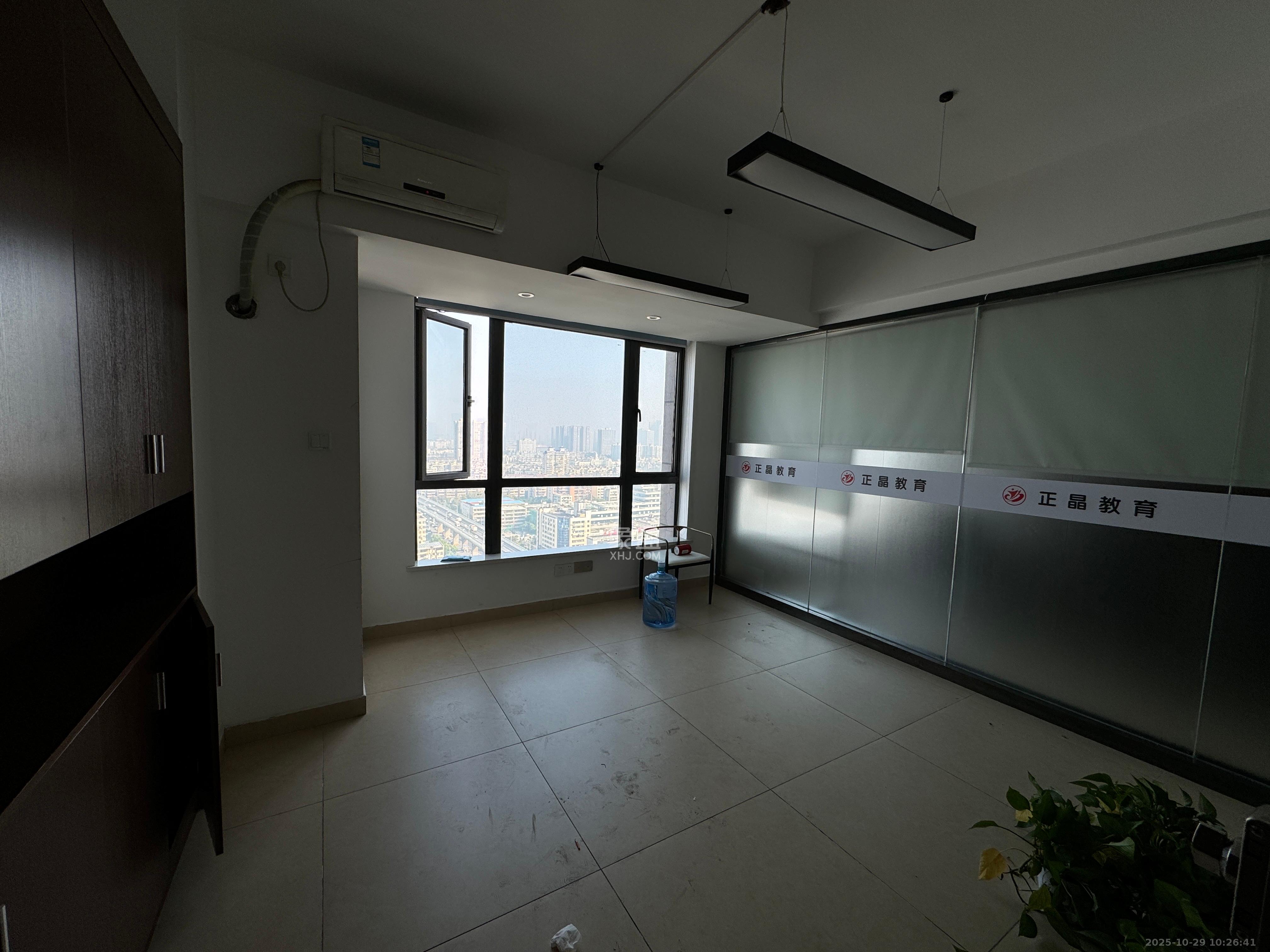 湘域相遇  1室1厅1卫    12000.0元/月 湘域相遇  1室1厅1卫    12000.0元/月室内图