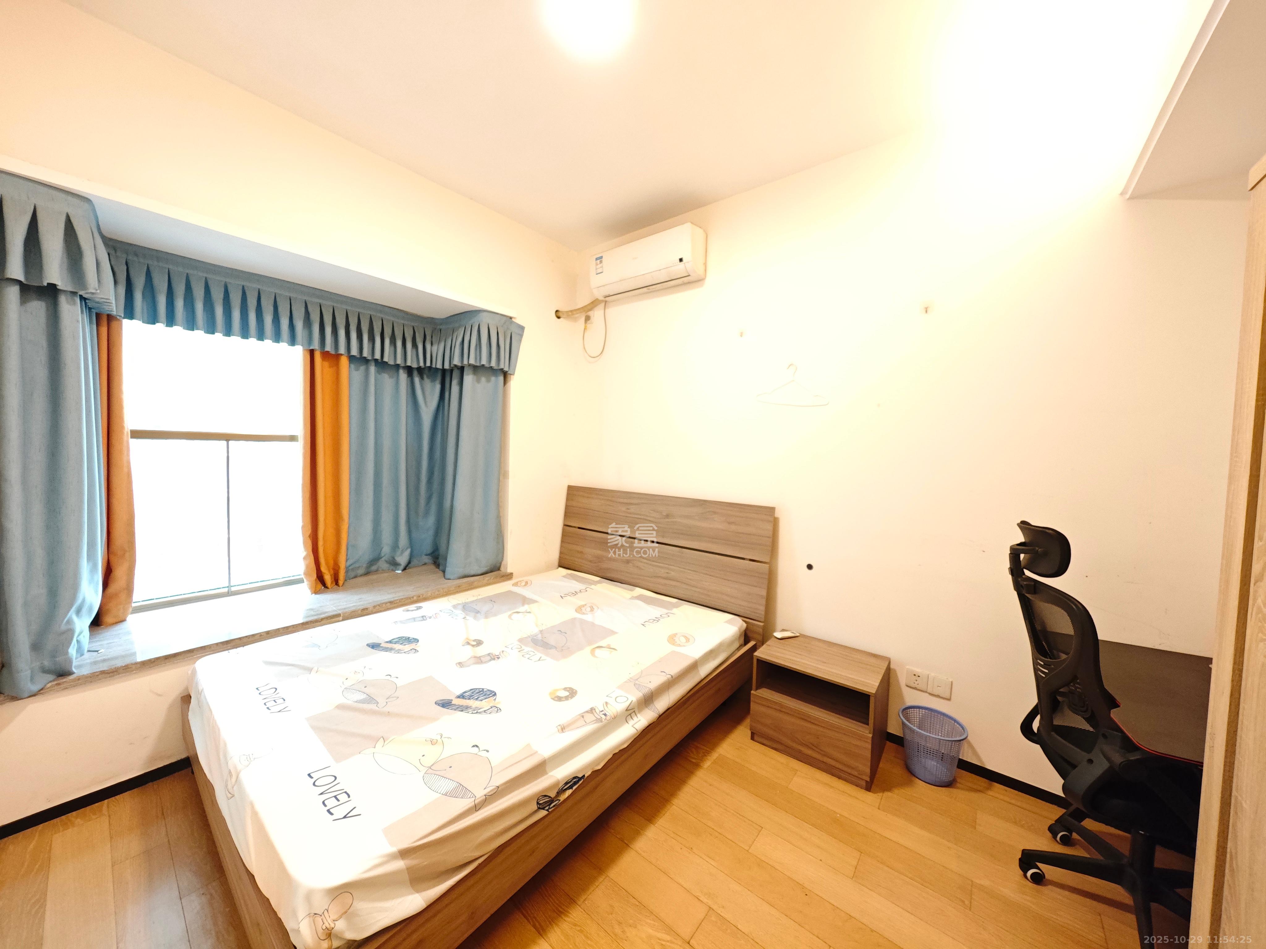 恒大翡翠华庭  2室2厅1卫    2000.0元/月室内图