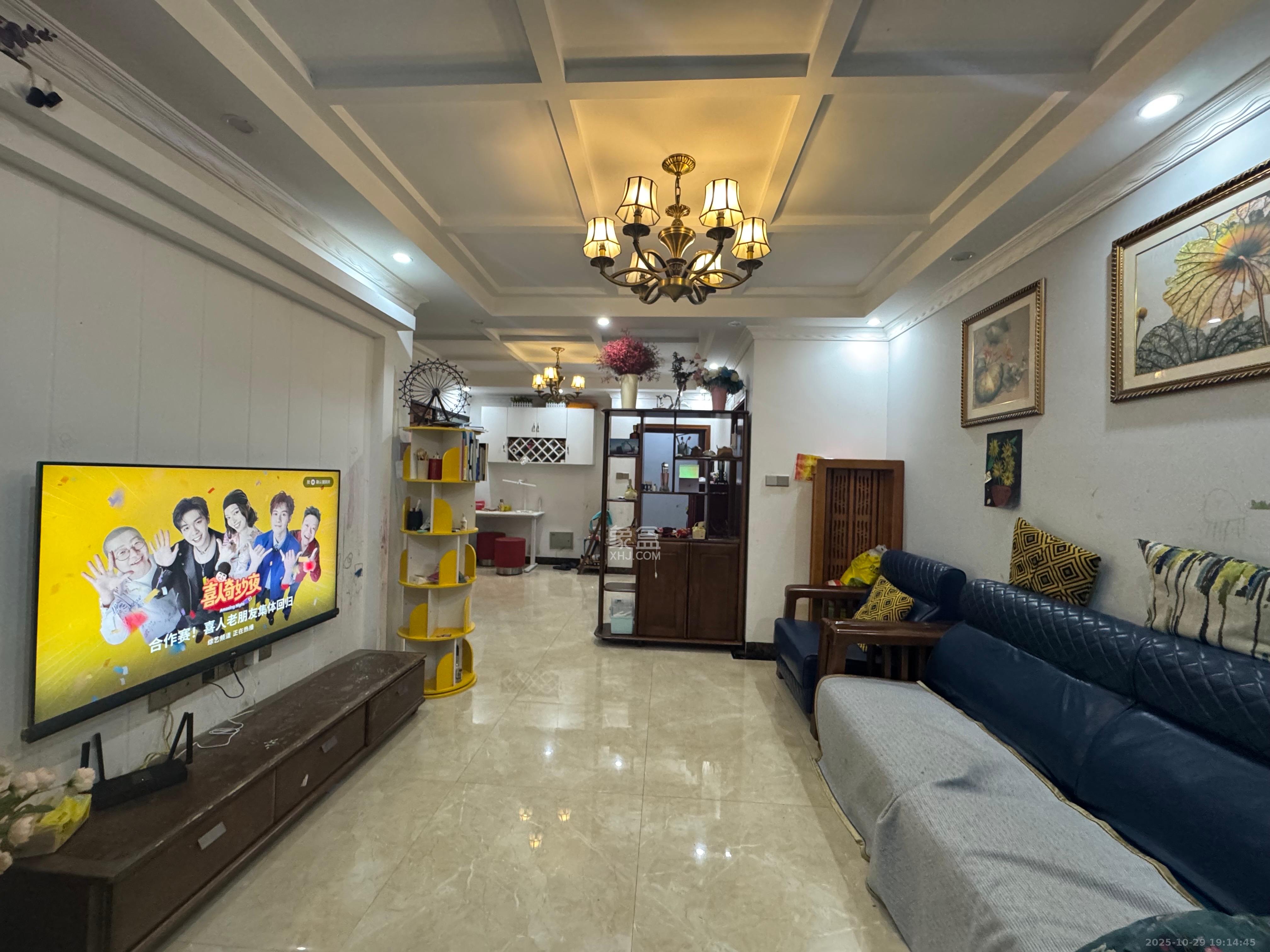 新城国际花都  2室2厅1卫    1500.0元/月 新城国际花都  2室2厅1卫    1500.0元/月室内图