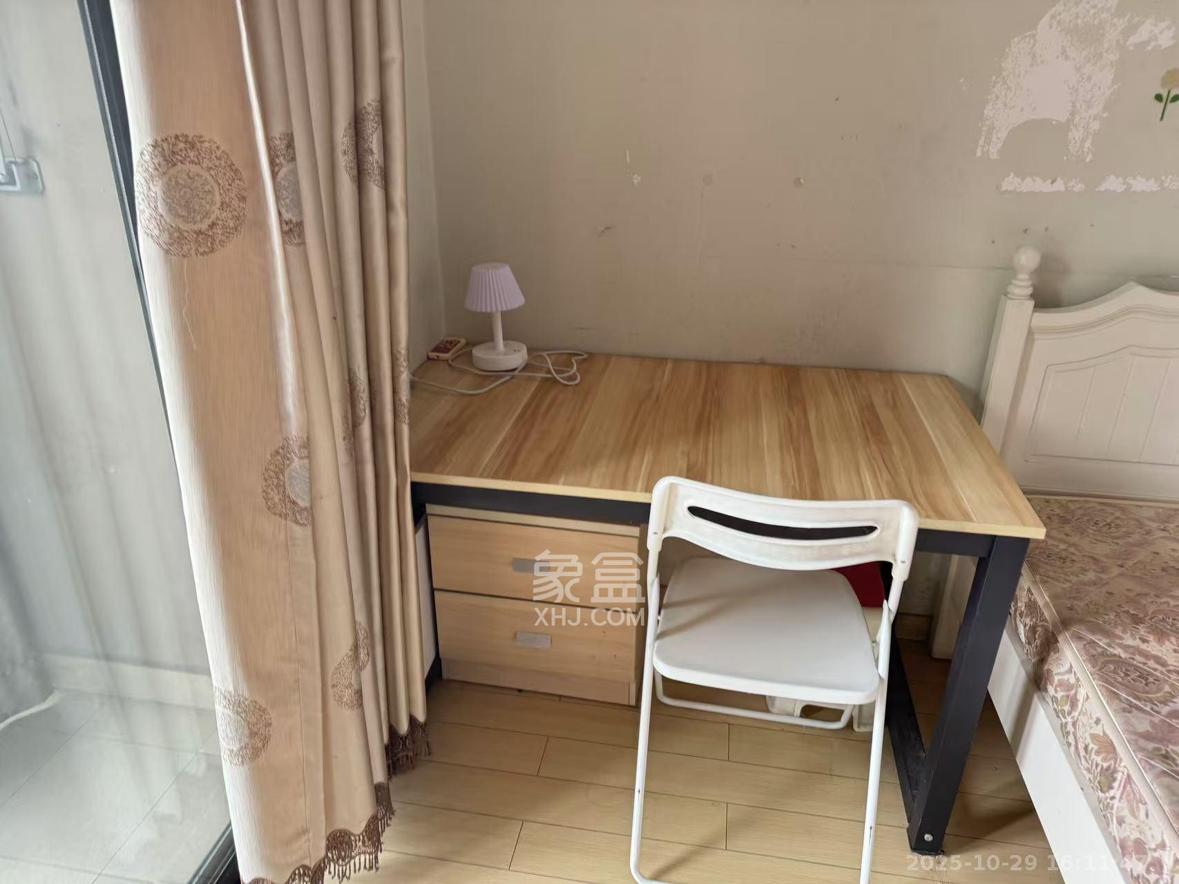 万科金域华府一期  1室1厅1卫    1200.0元/月室内图