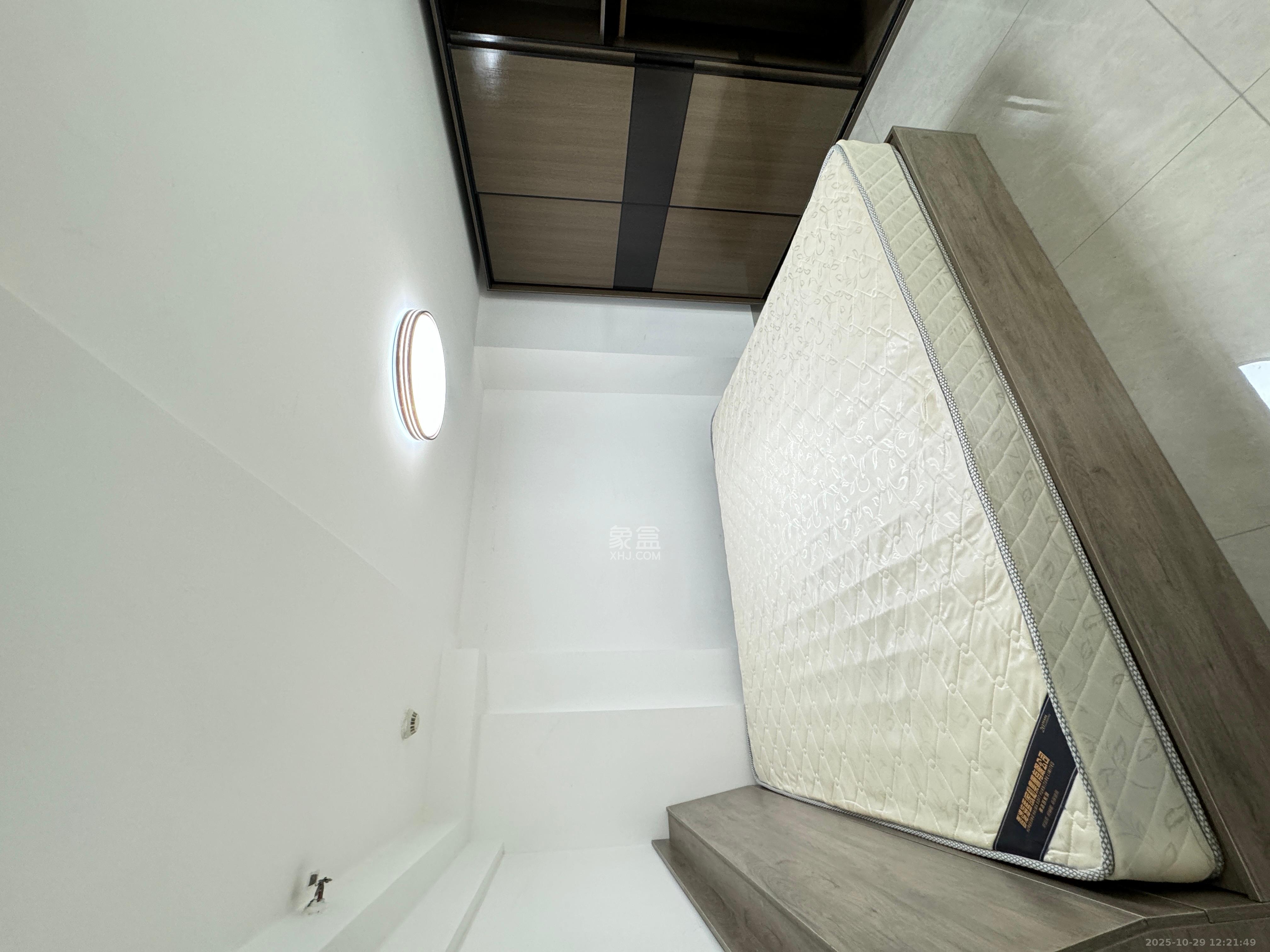 中国铁建湘语梅溪  1室1厅1卫    1650.0元/月室内图