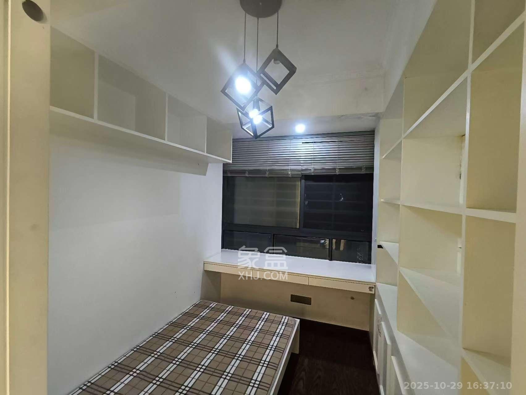 珠江东方明珠（新地东方明珠）三期  3室2厅1卫    1700.0元/月室内图