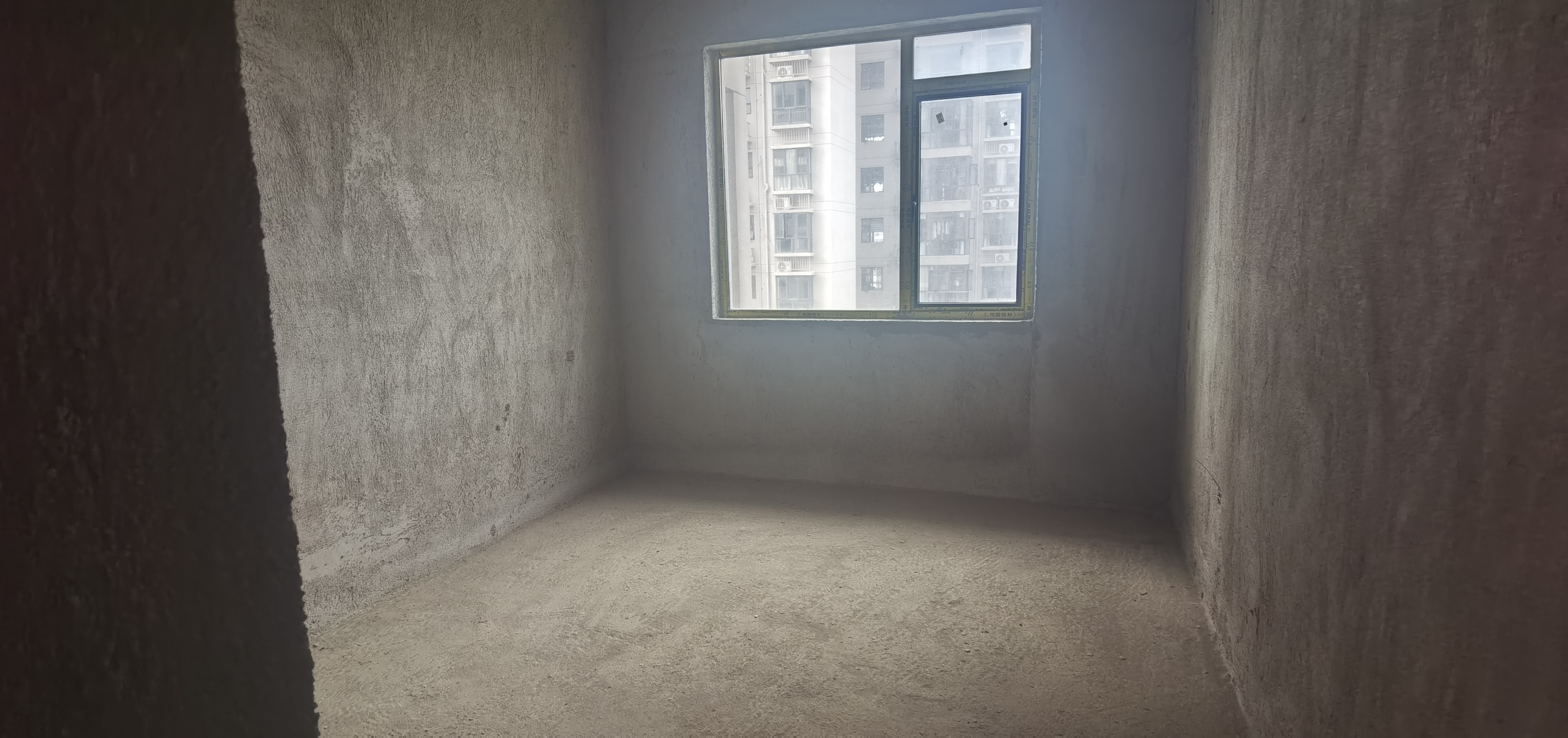 大汉龙苑 4室2厅2卫 55.8万 大汉龙苑 4室2厅2卫 55.8万客厅