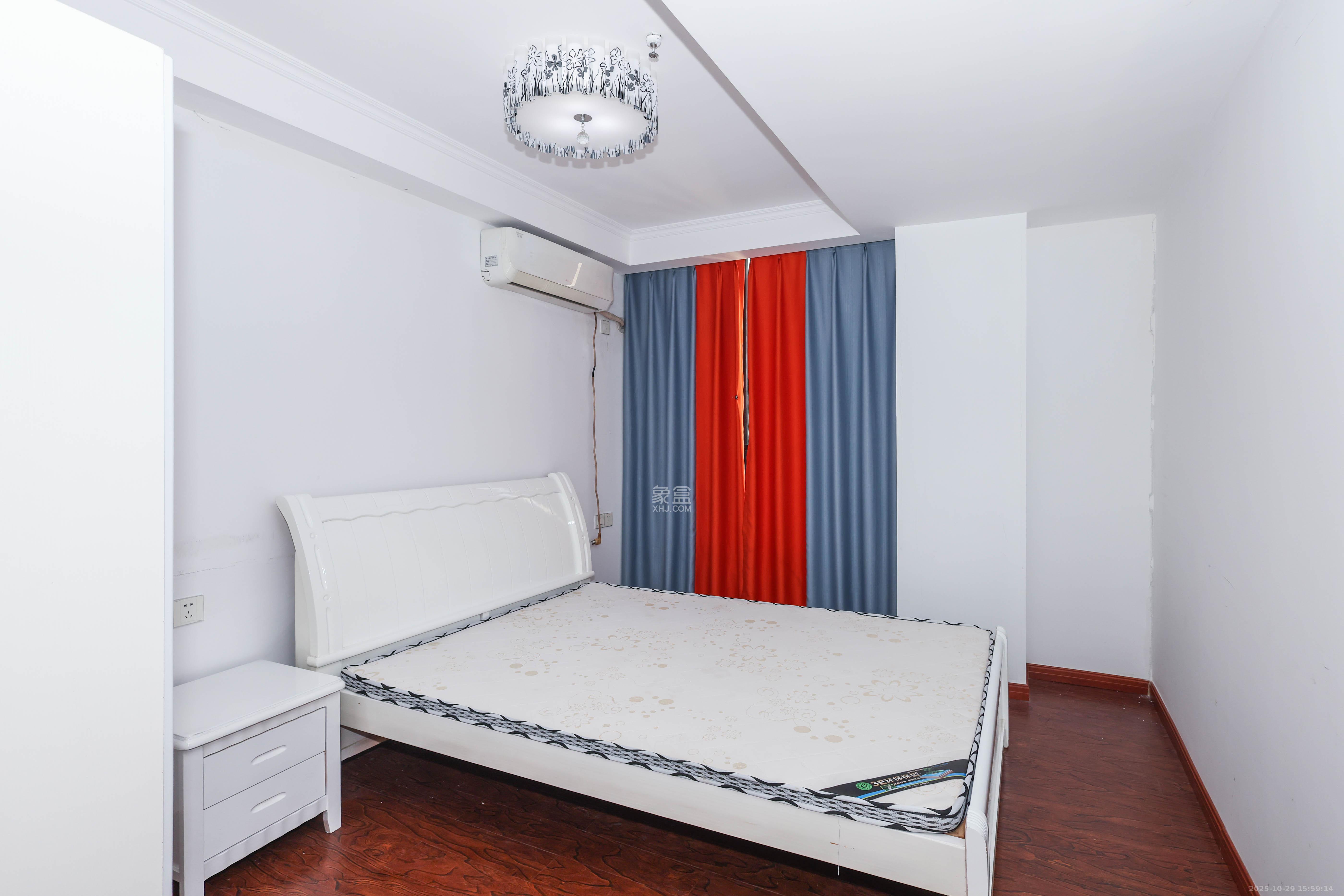 天元涉外景园B区  2室1厅1卫    78.7万卧室