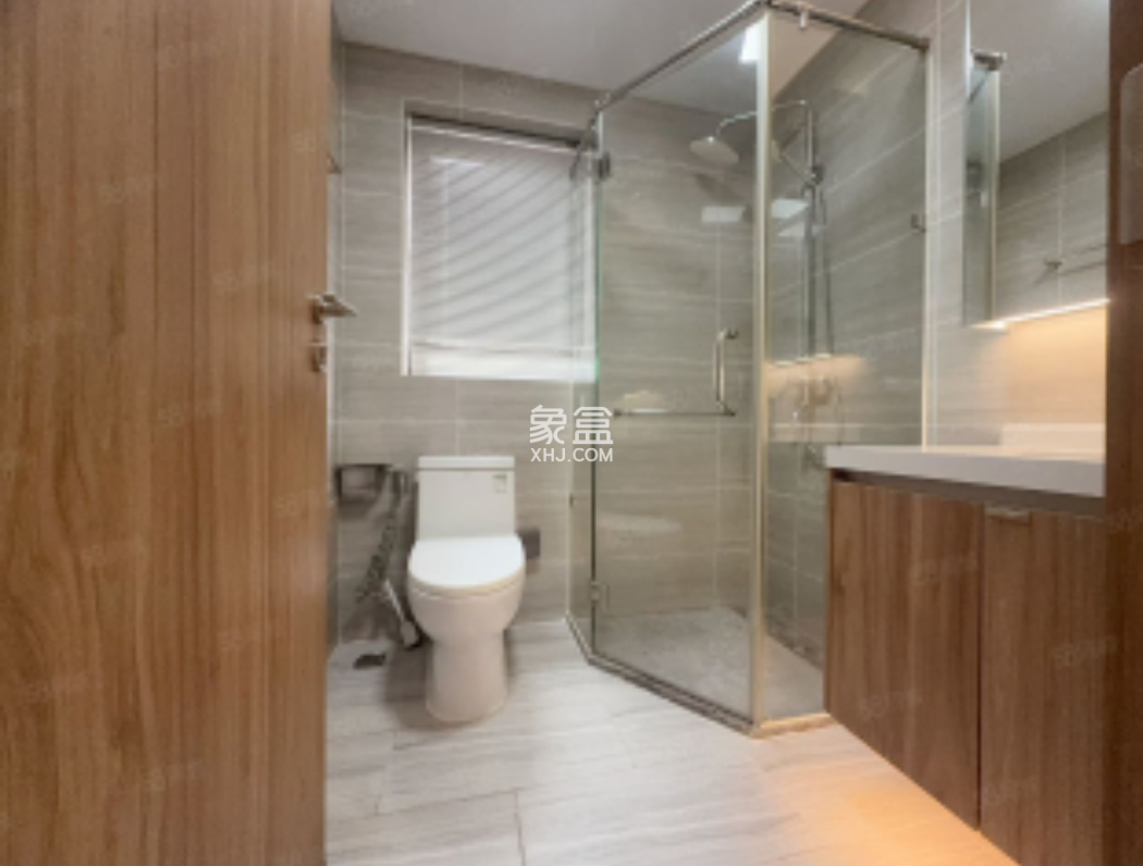 海航豪庭南苑  3室2厅2卫    5500.0元/月 海航豪庭南苑  3室2厅2卫    5500.0元/月室内图