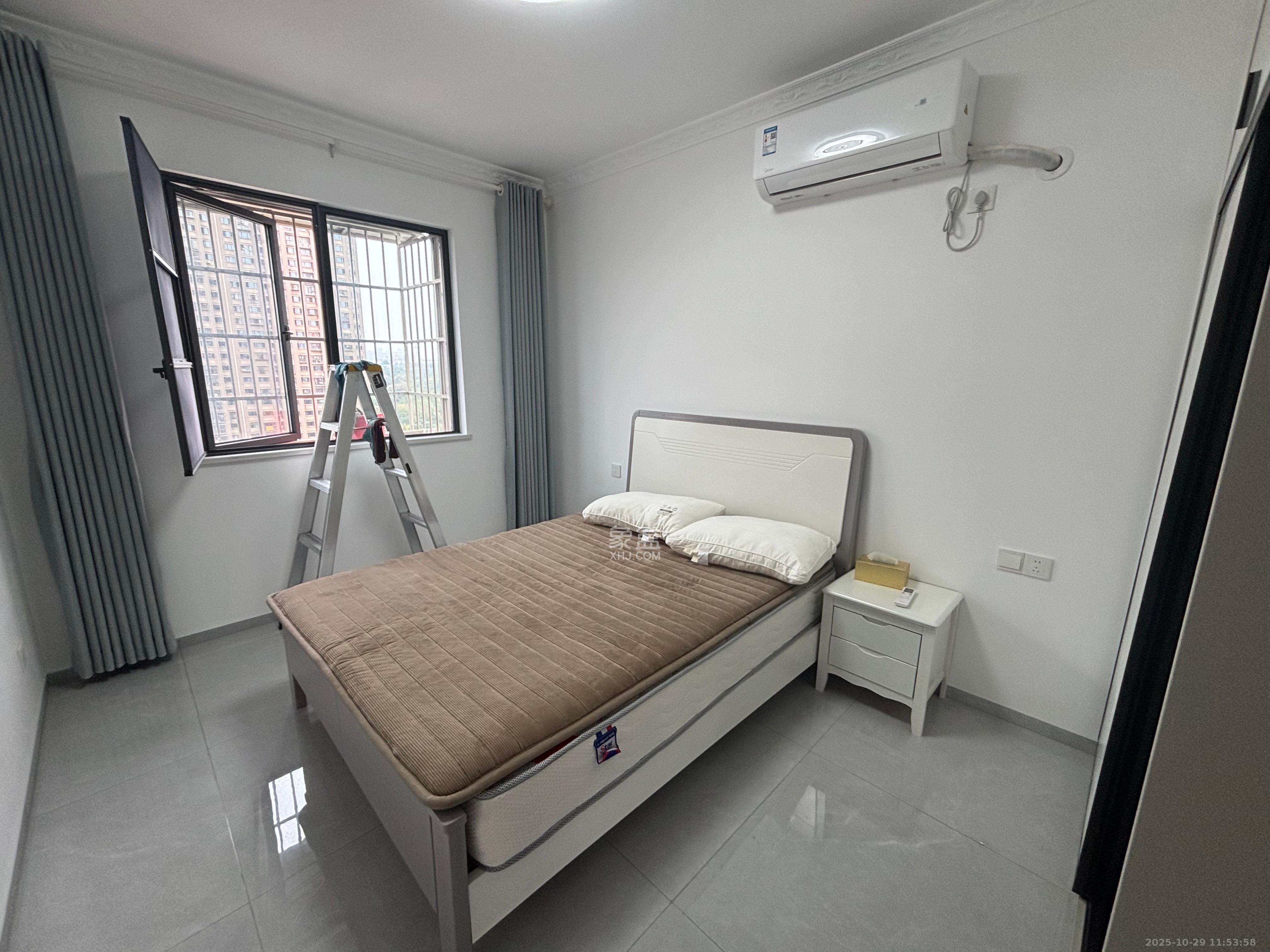 旭日嘉苑  3室2厅2卫    3400.0元/月室内图