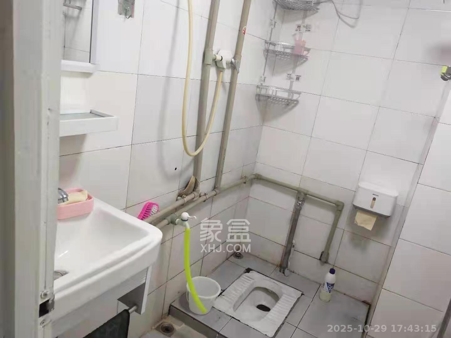 中信城市广场（中信新城一期）  2室1厅1卫    1600.0元/月室内图