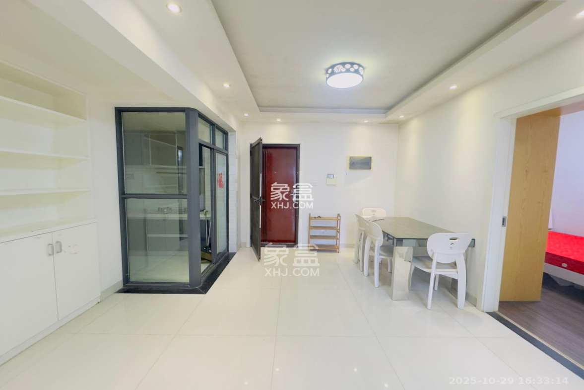 保利麓谷林语C区  1室0厅0卫    2200.0元/月 保利麓谷林语C区  1室0厅0卫    2200.0元/月室内图