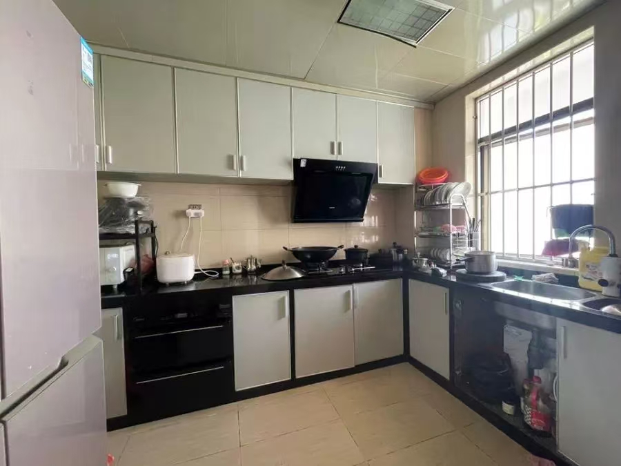 水云天  4室2厅2卫    220.0万 水云天  4室2厅2卫    220.0万室内图