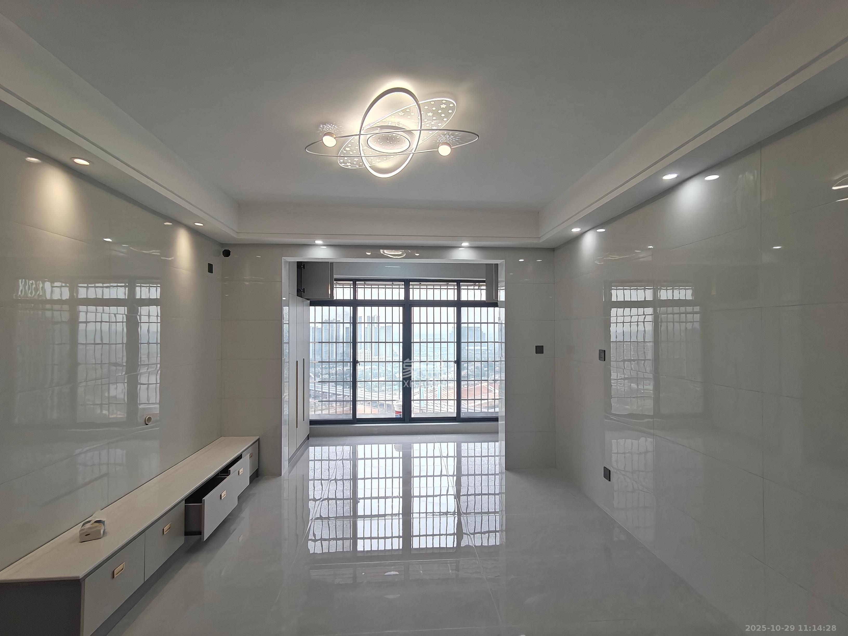 和景家园二期  2室1厅1卫    2000.0元/月