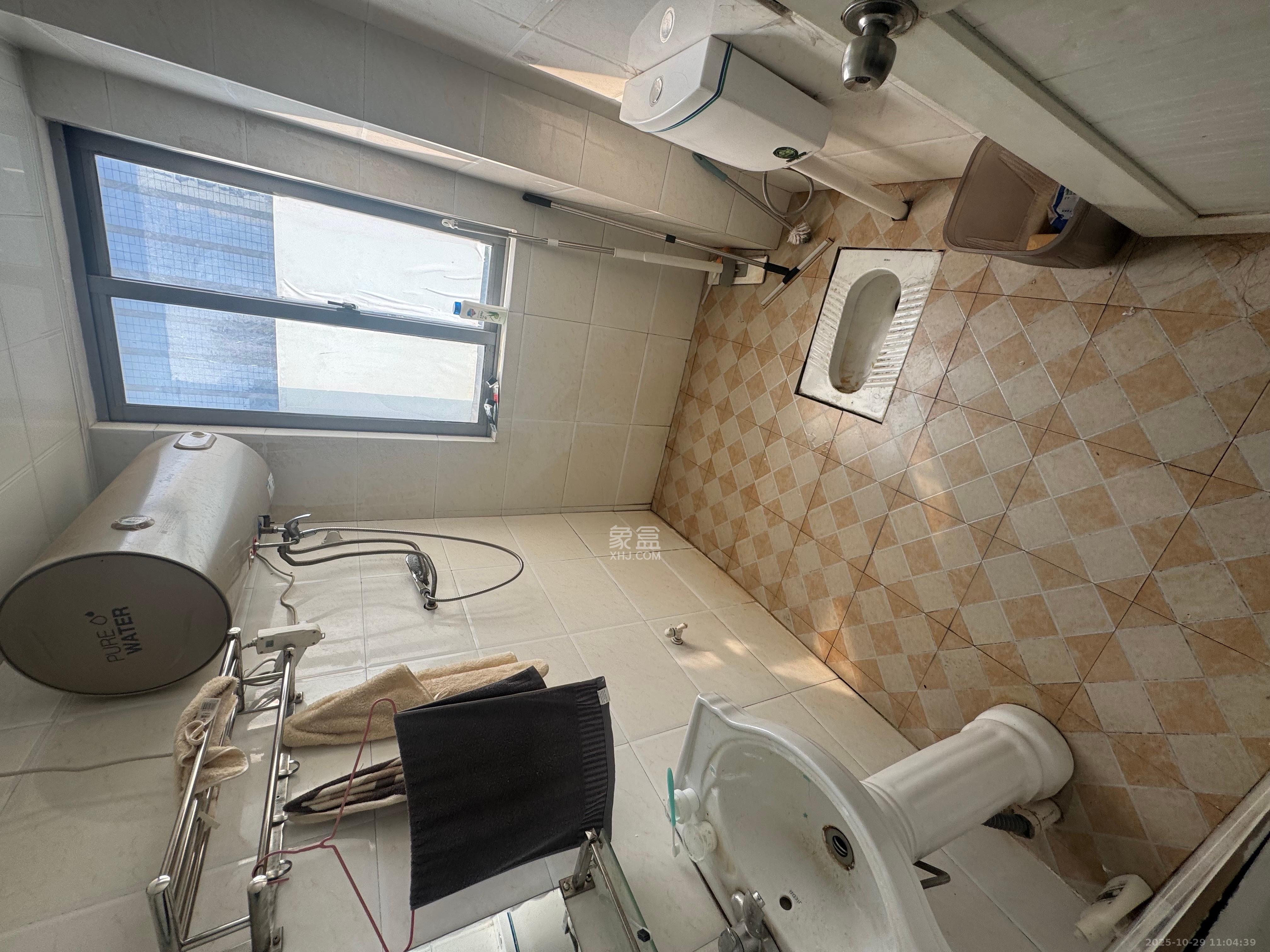 西源鑫大厦  1室2厅1卫    1750.0元/月 西源鑫大厦  1室2厅1卫    1750.0元/月室内图