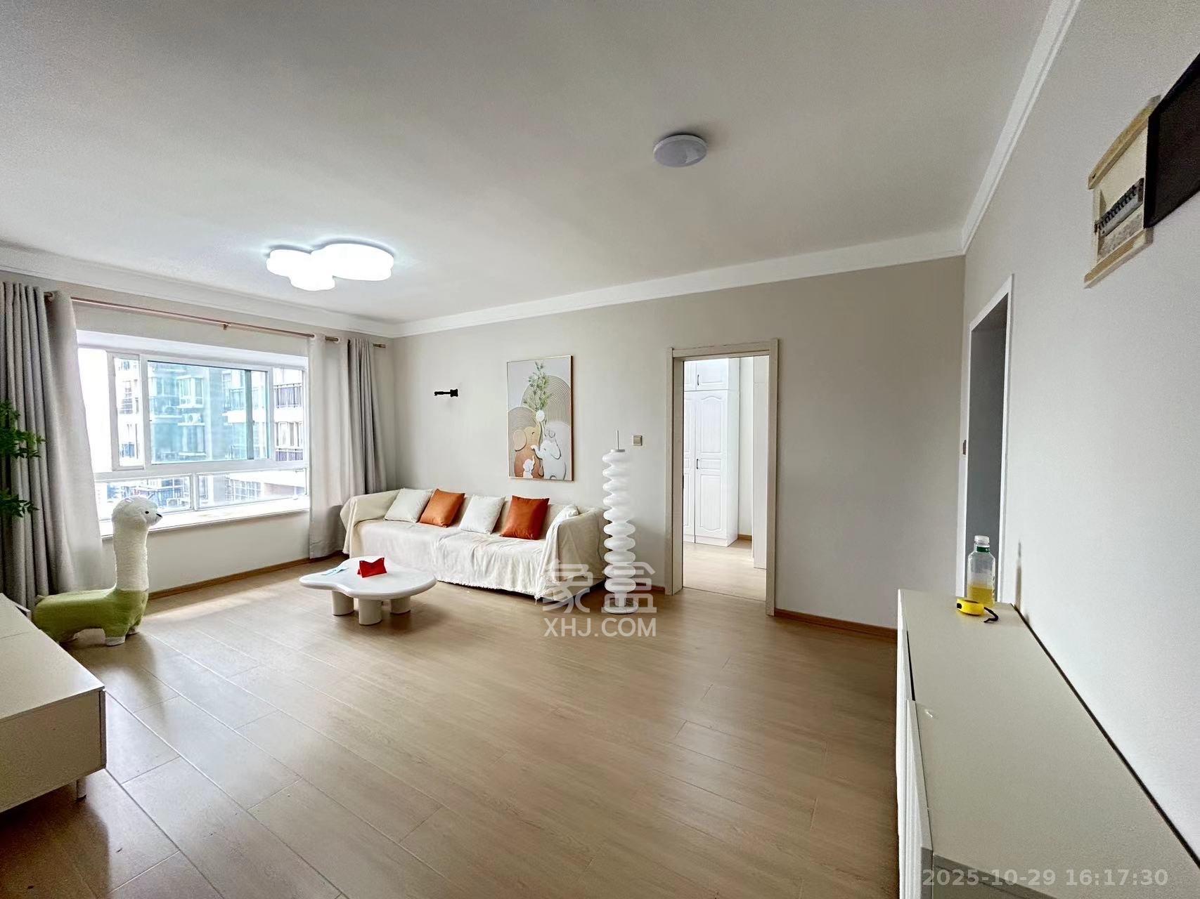 星典时代  3室2厅2卫    3400.0元/月 星典时代  3室2厅2卫    3400.0元/月