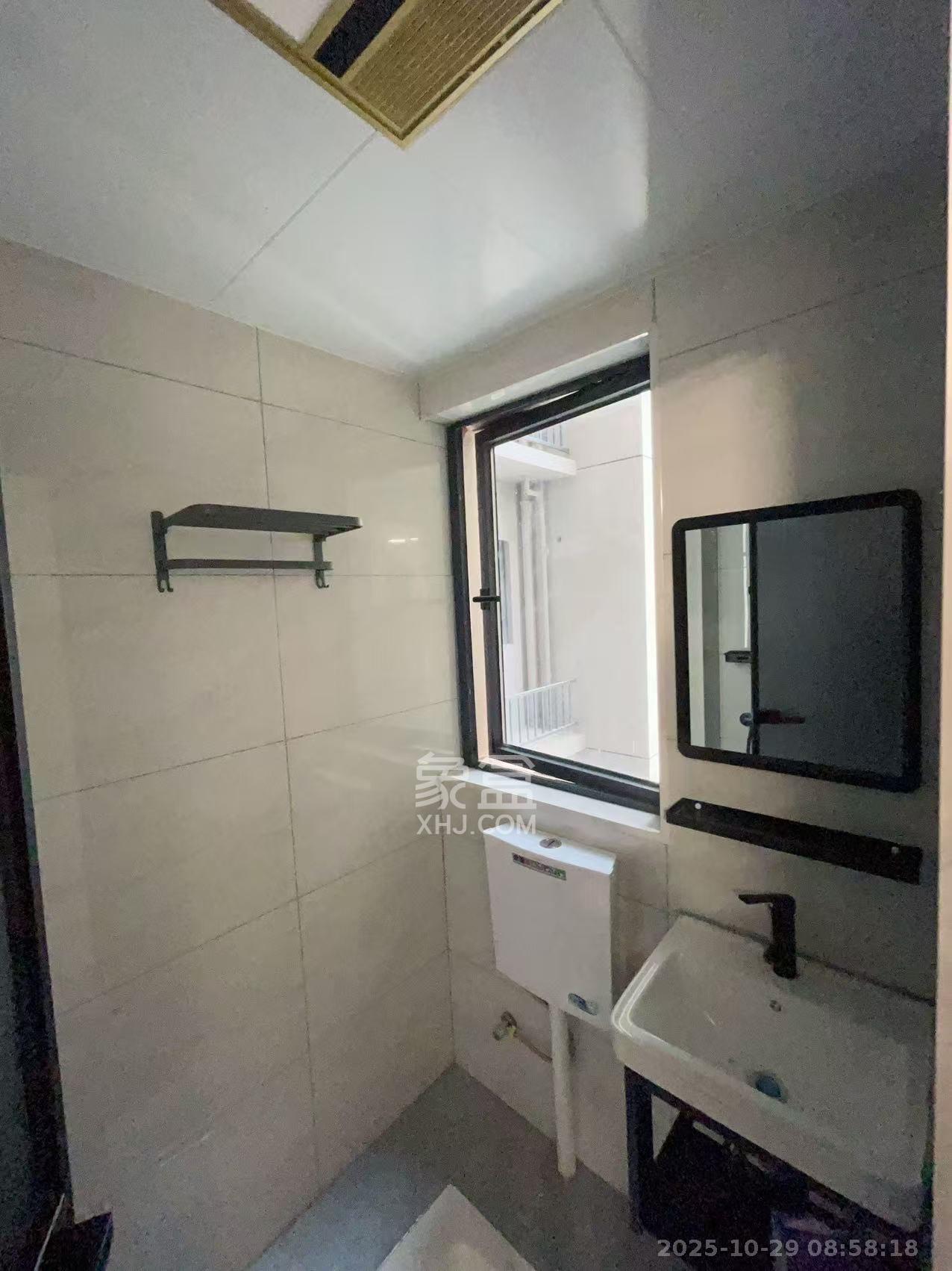 惟智园安置小区 1室1厅1卫 1400.0元/月 惟智园安置小区 1室1厅1卫 1400.0元/月室内图