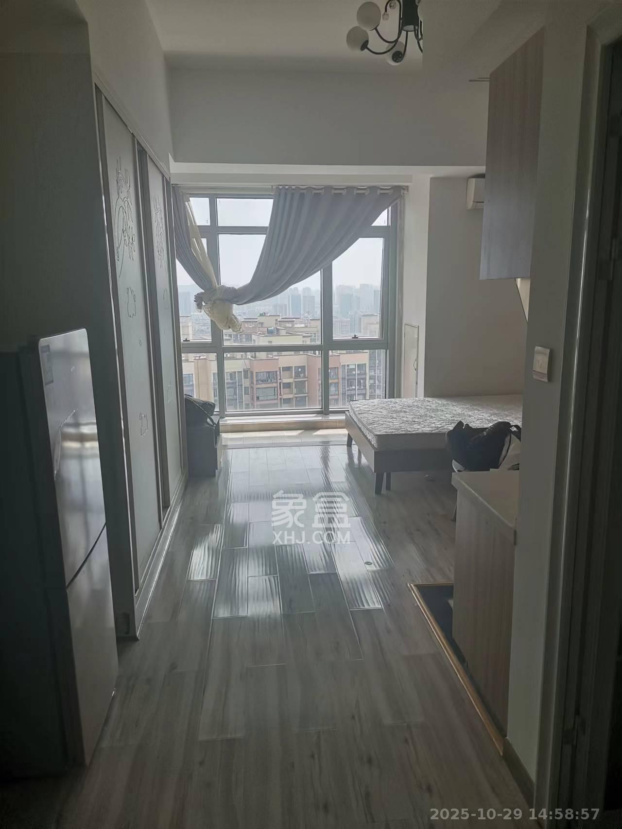 奥克斯缔壹城 1室1厅1卫 1300.0元/月 奥克斯缔壹城 1室1厅1卫 1300.0元/月室内图