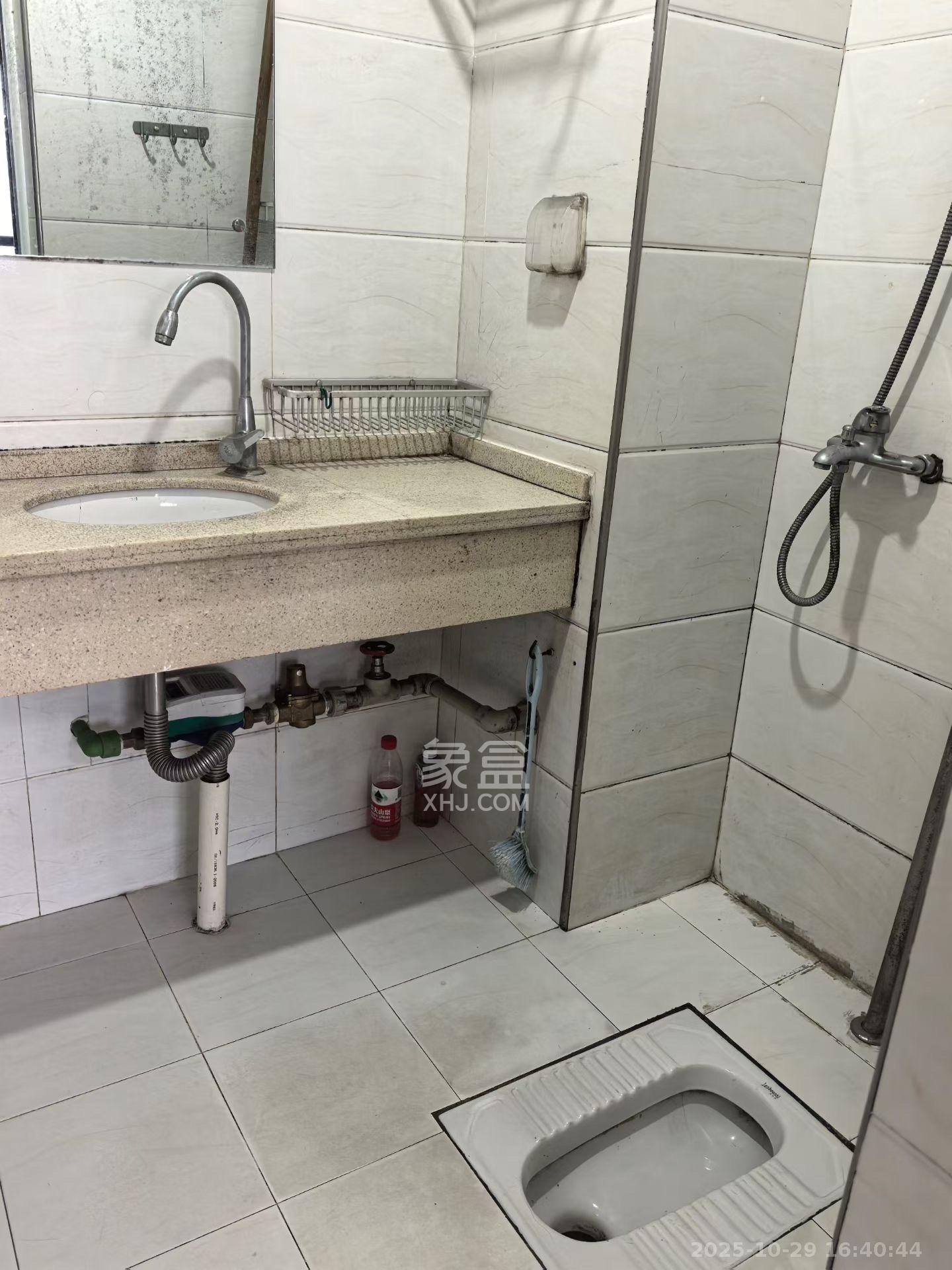 枫林家园  1室1厅1卫    1800.0元/月室内图