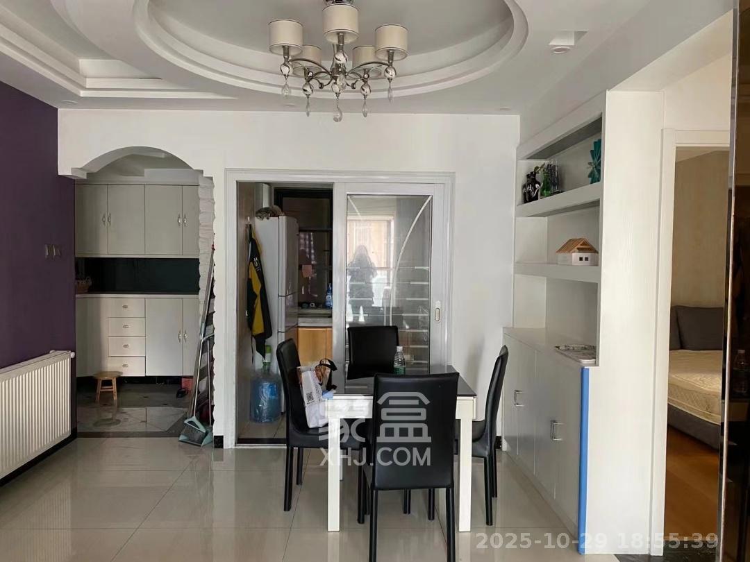 达美D6区  2室1厅1卫    2800.0元/月室内图