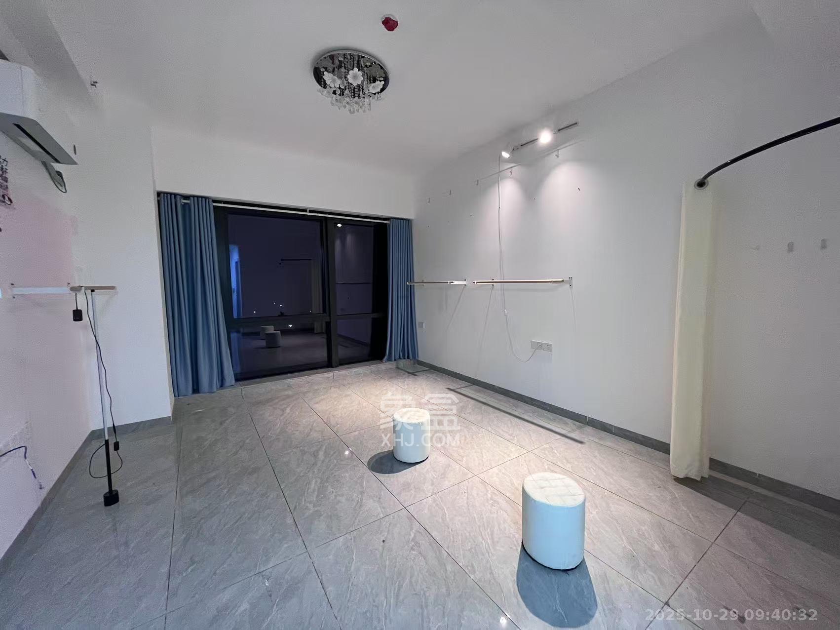 中建悦和城  1室1厅1卫    1400.0元/月 中建悦和城  1室1厅1卫    1400.0元/月