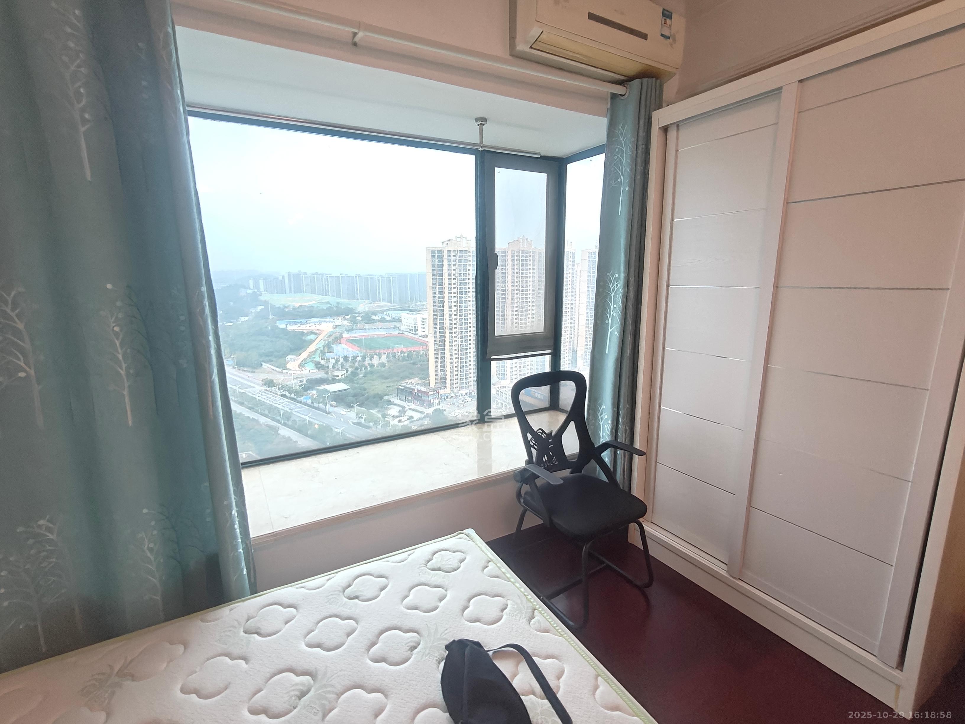 恒大华府  1室0厅1卫    1280.0元/月室内图