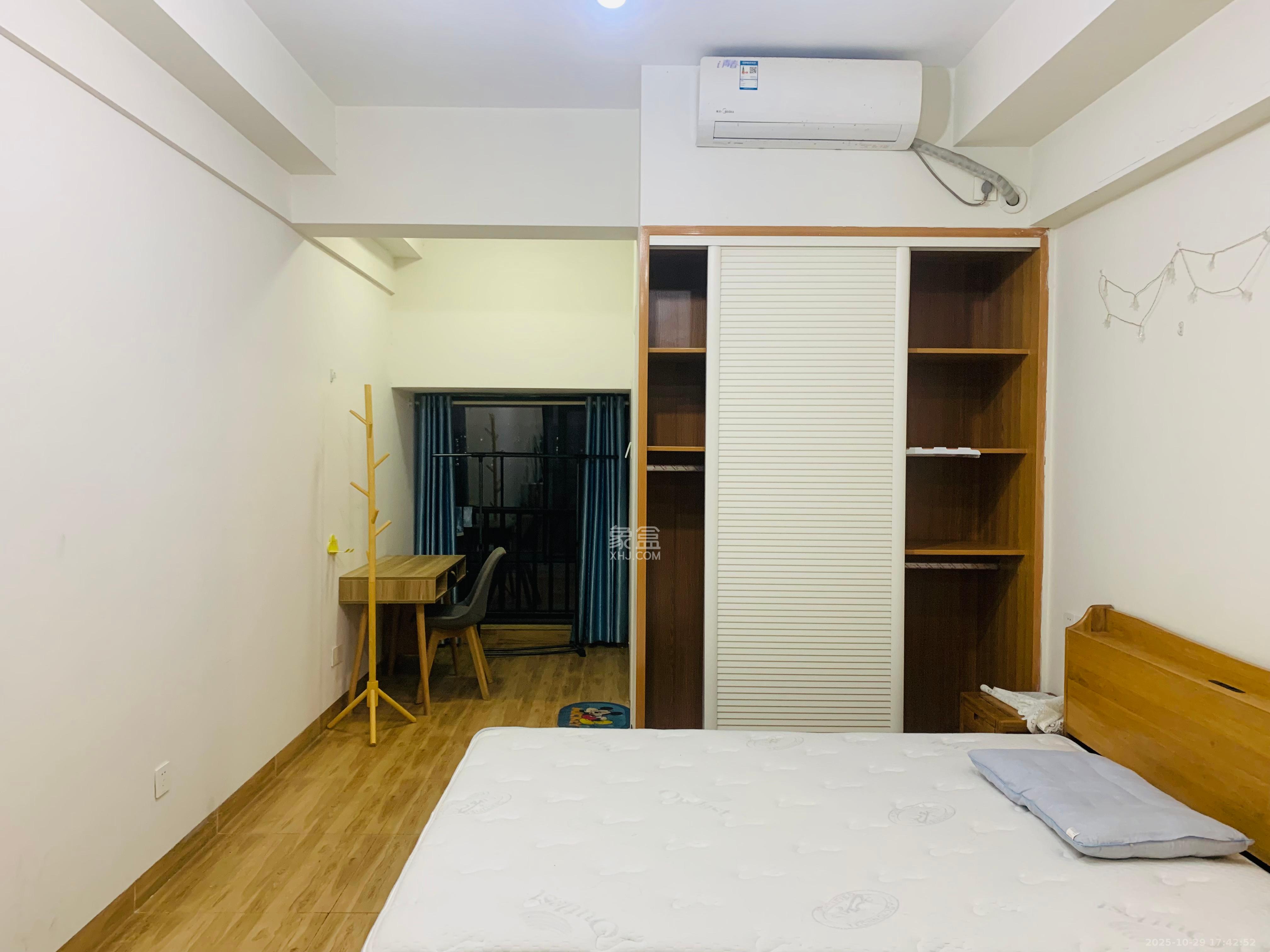 中建芙蓉嘉苑  1室1厅1卫    1100.0元/月室内图