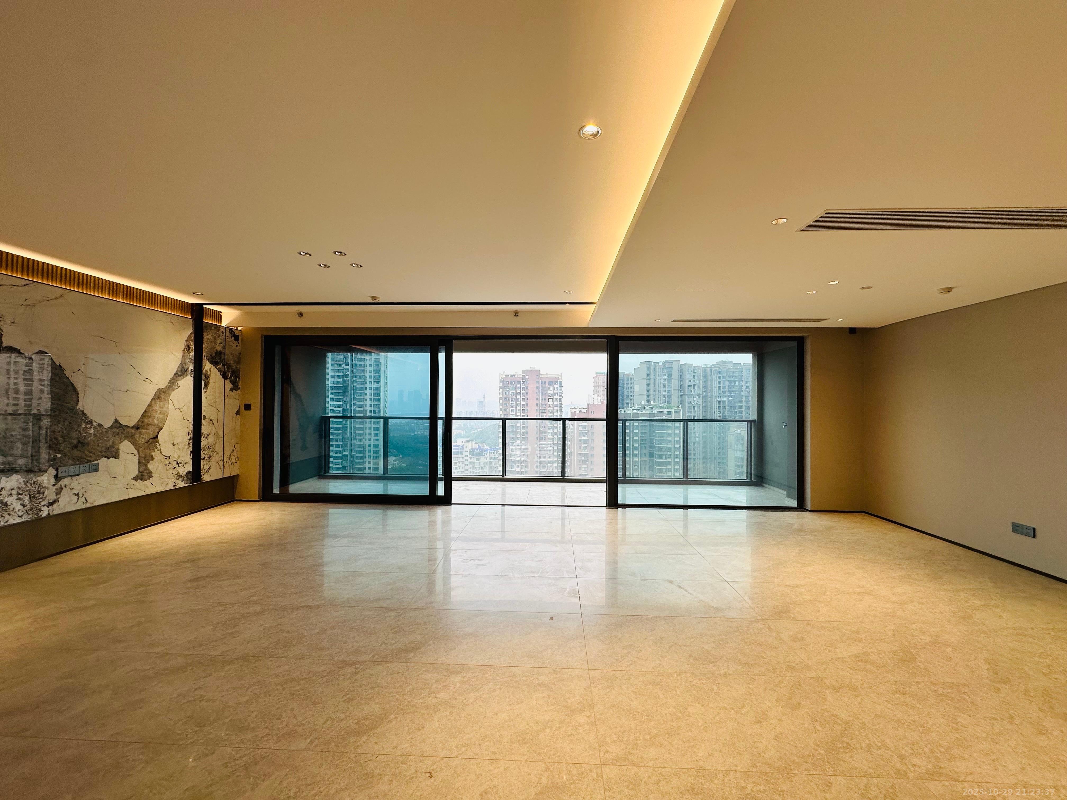 长沙悦府(华润万象城) 4室2厅1卫 14000.0元/月 长沙悦府(华润万象城) 4室2厅1卫 14000.0元/月室内图